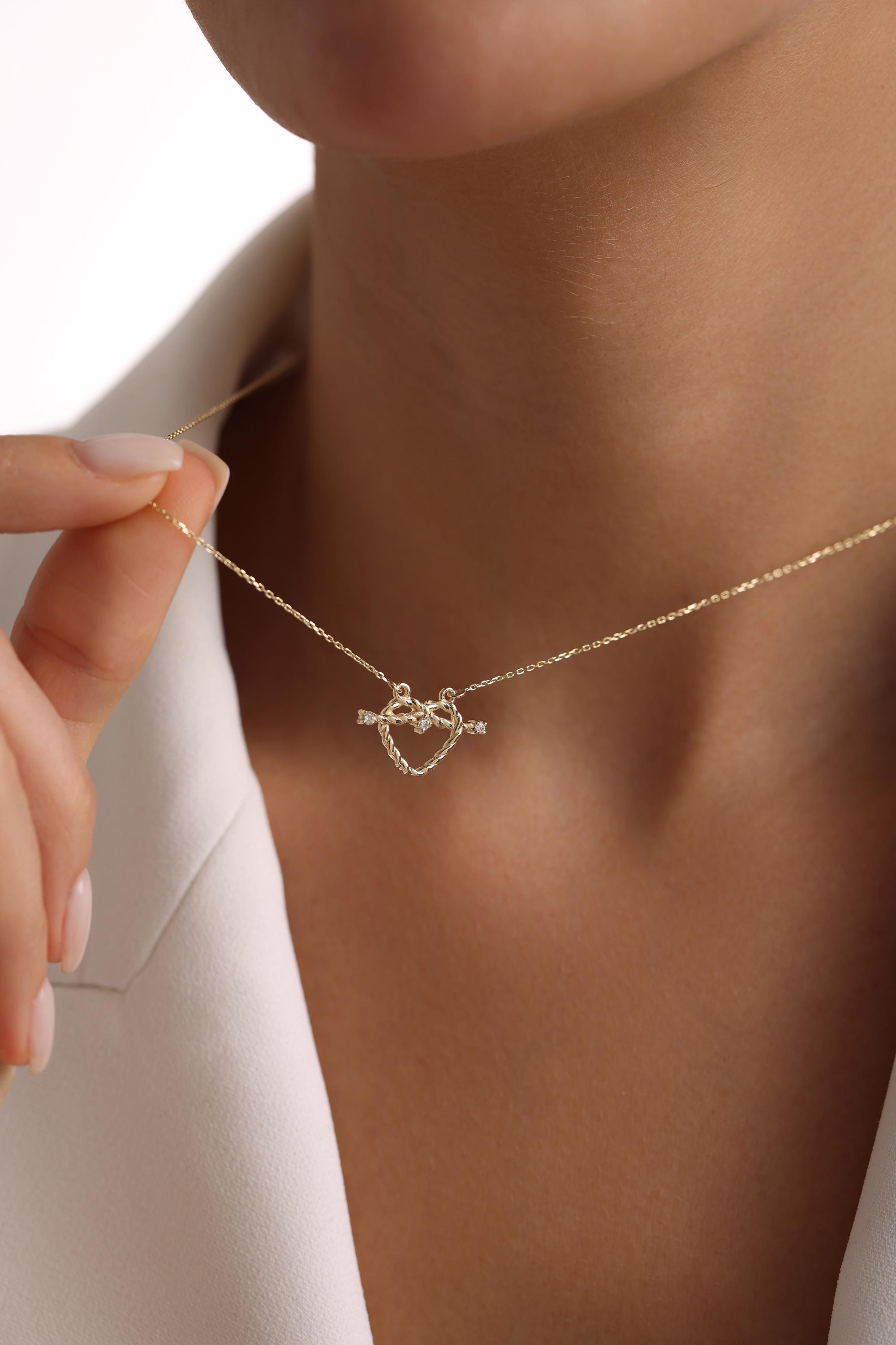 14K Gold Twisted Heart Necklace