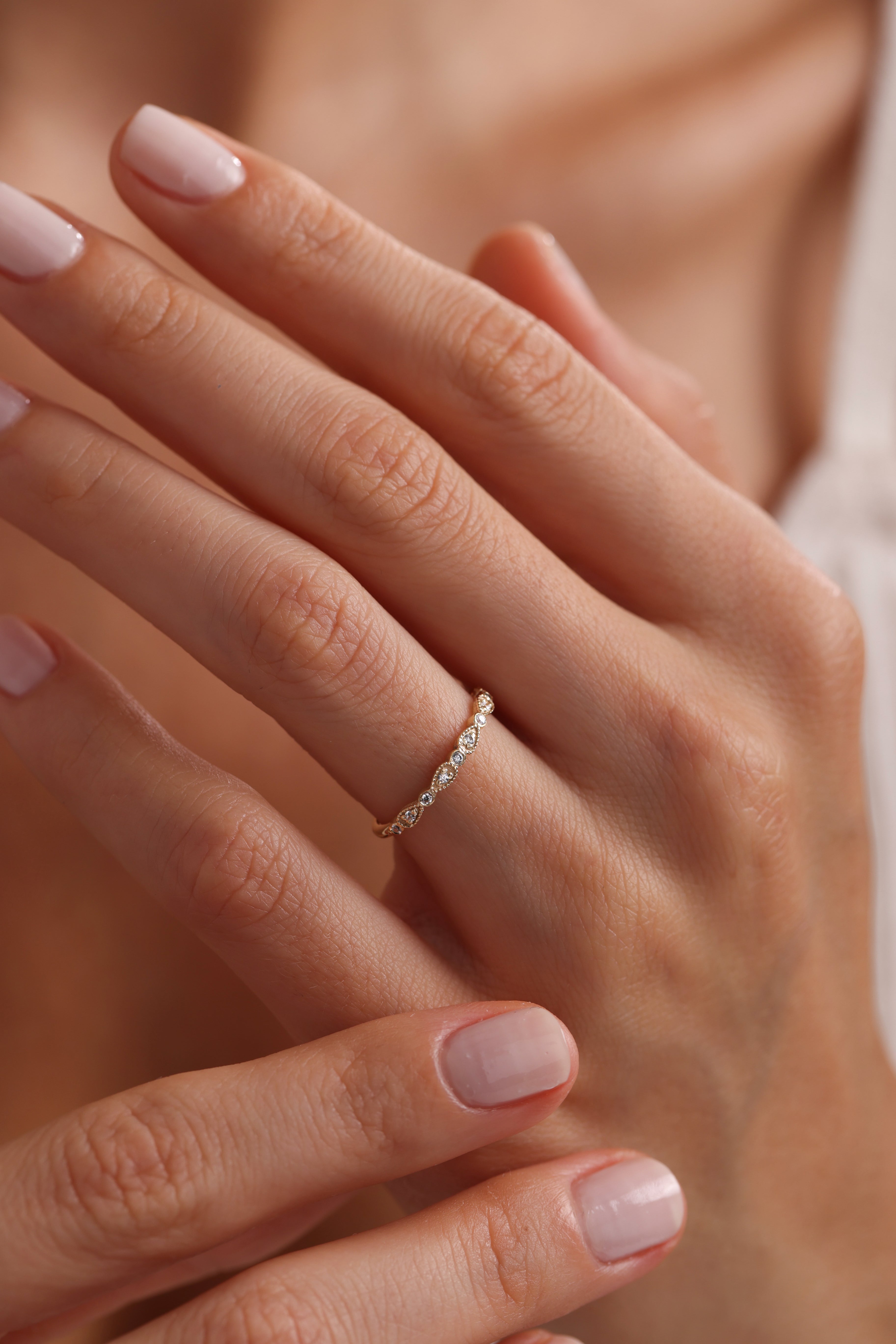 14k Gold Diamond Leaf Band Ring