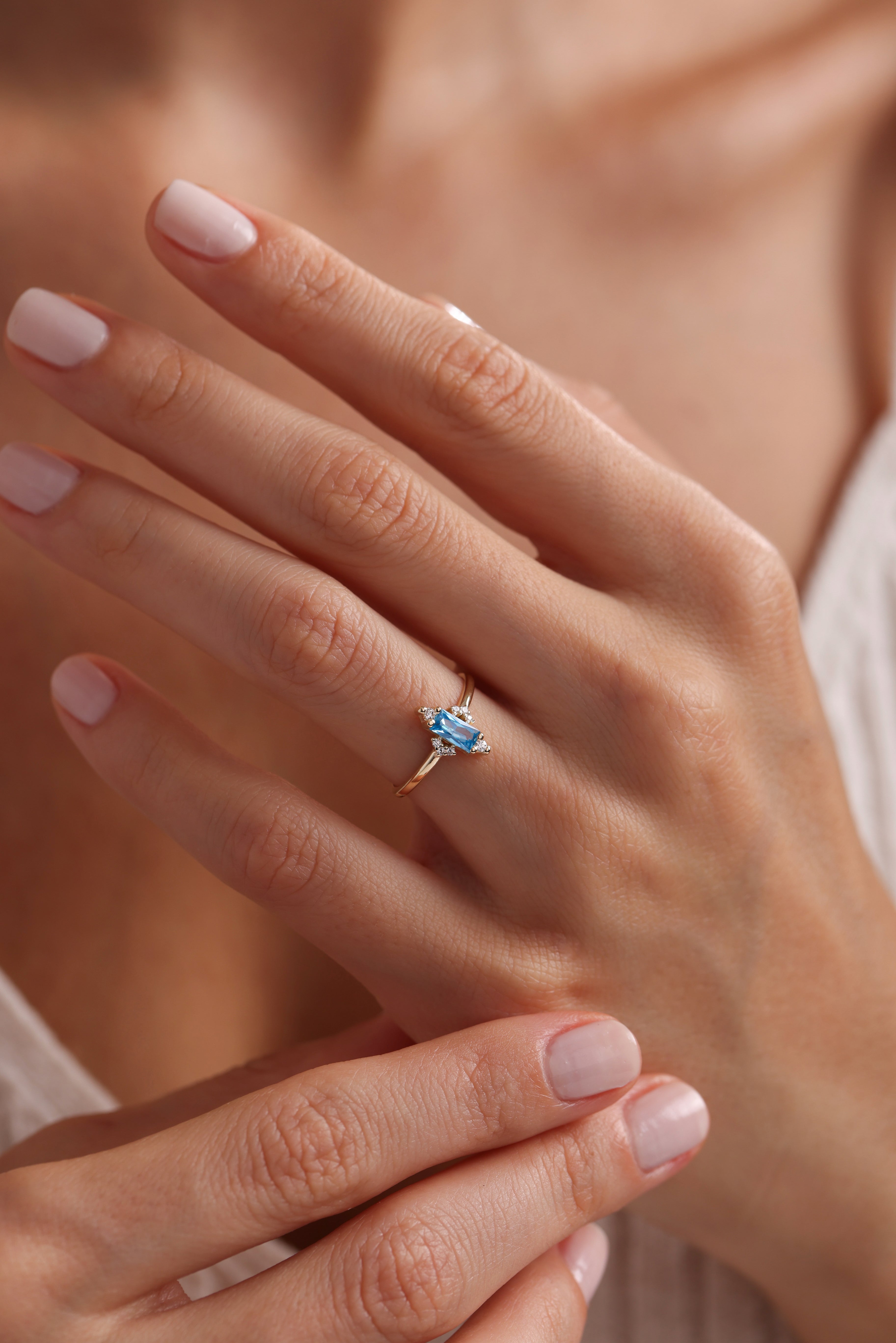 14k Gold Elegant London Topaz Ring