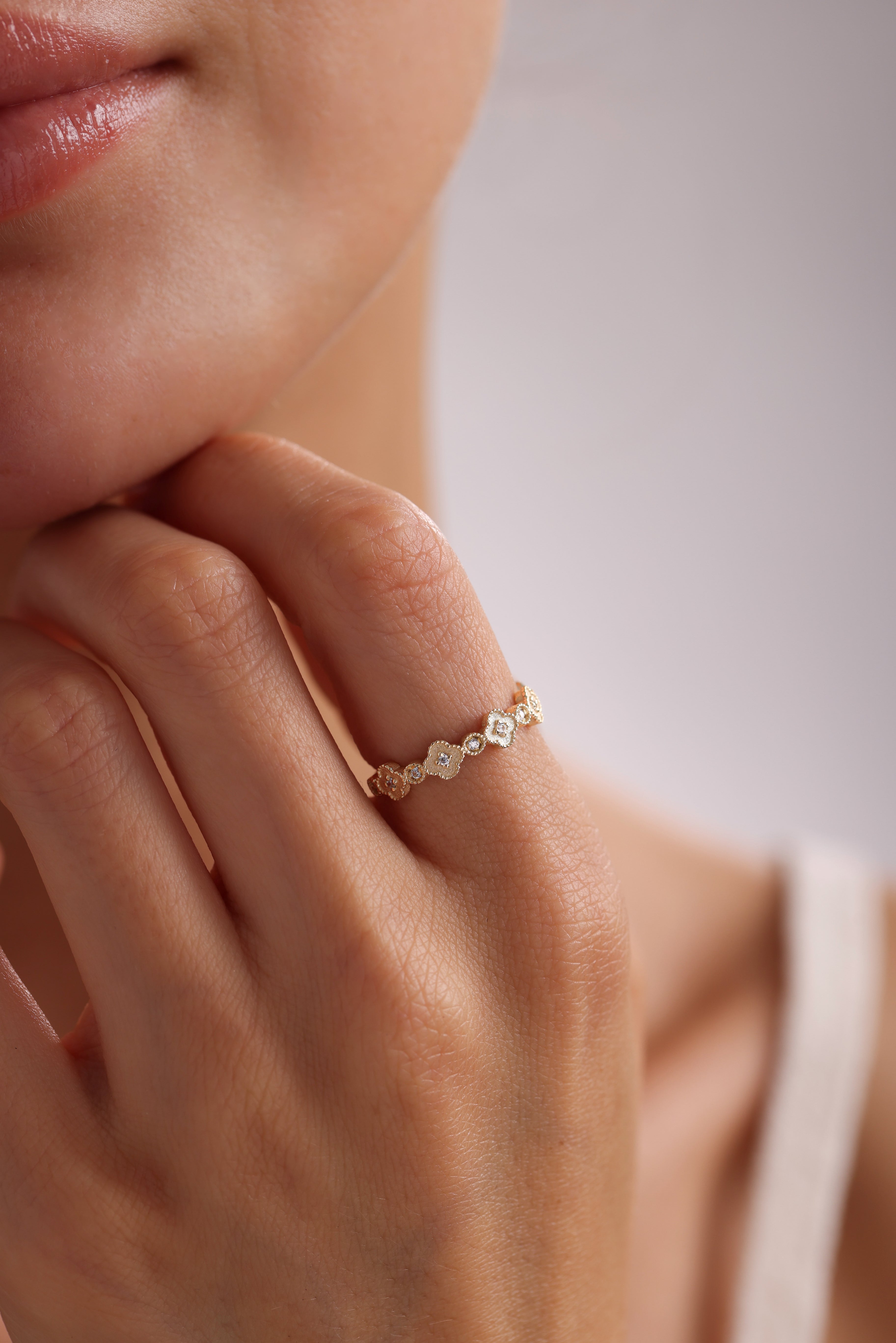 14k Gold Floral Diamond Band