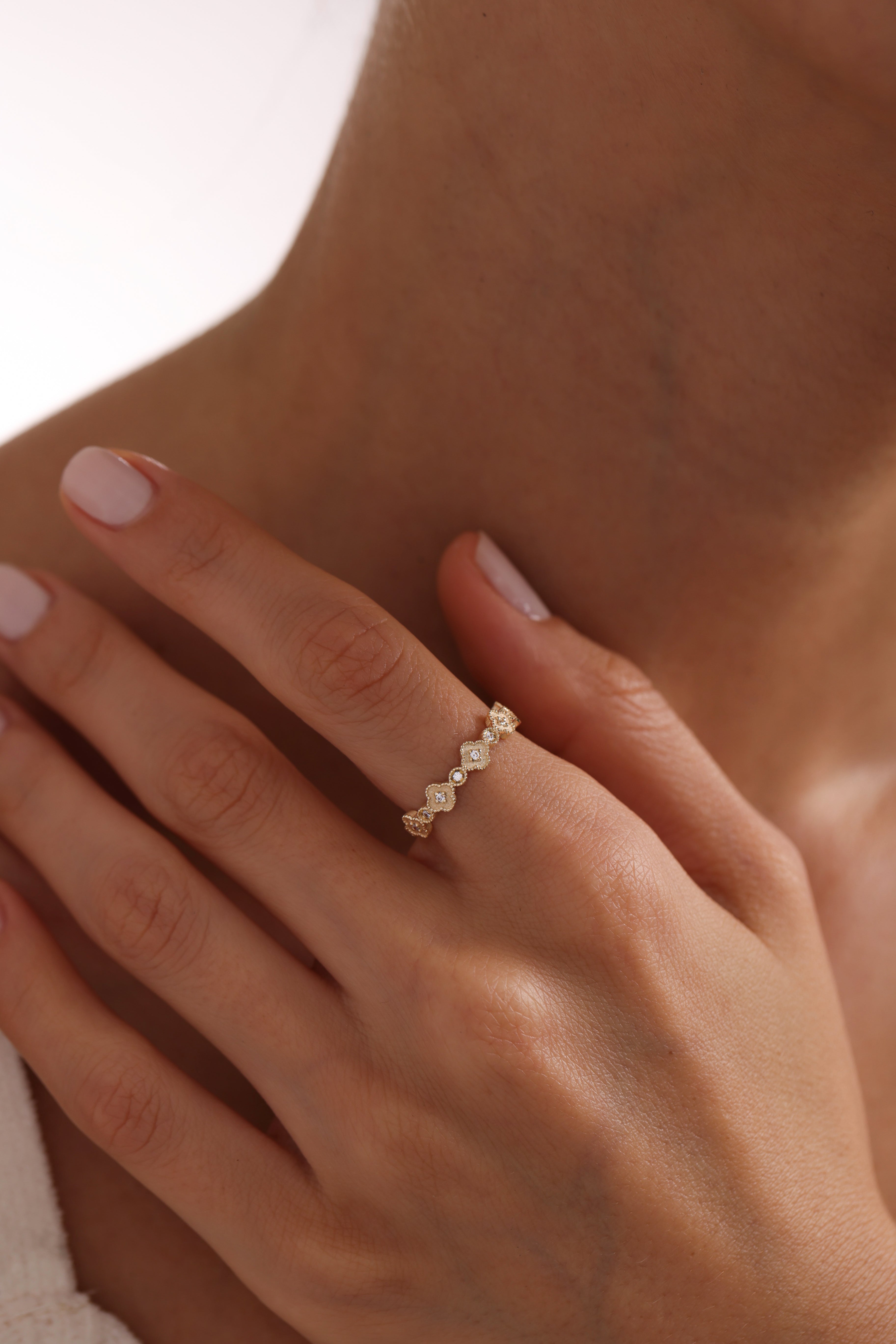 14k Gold Floral Diamond Band