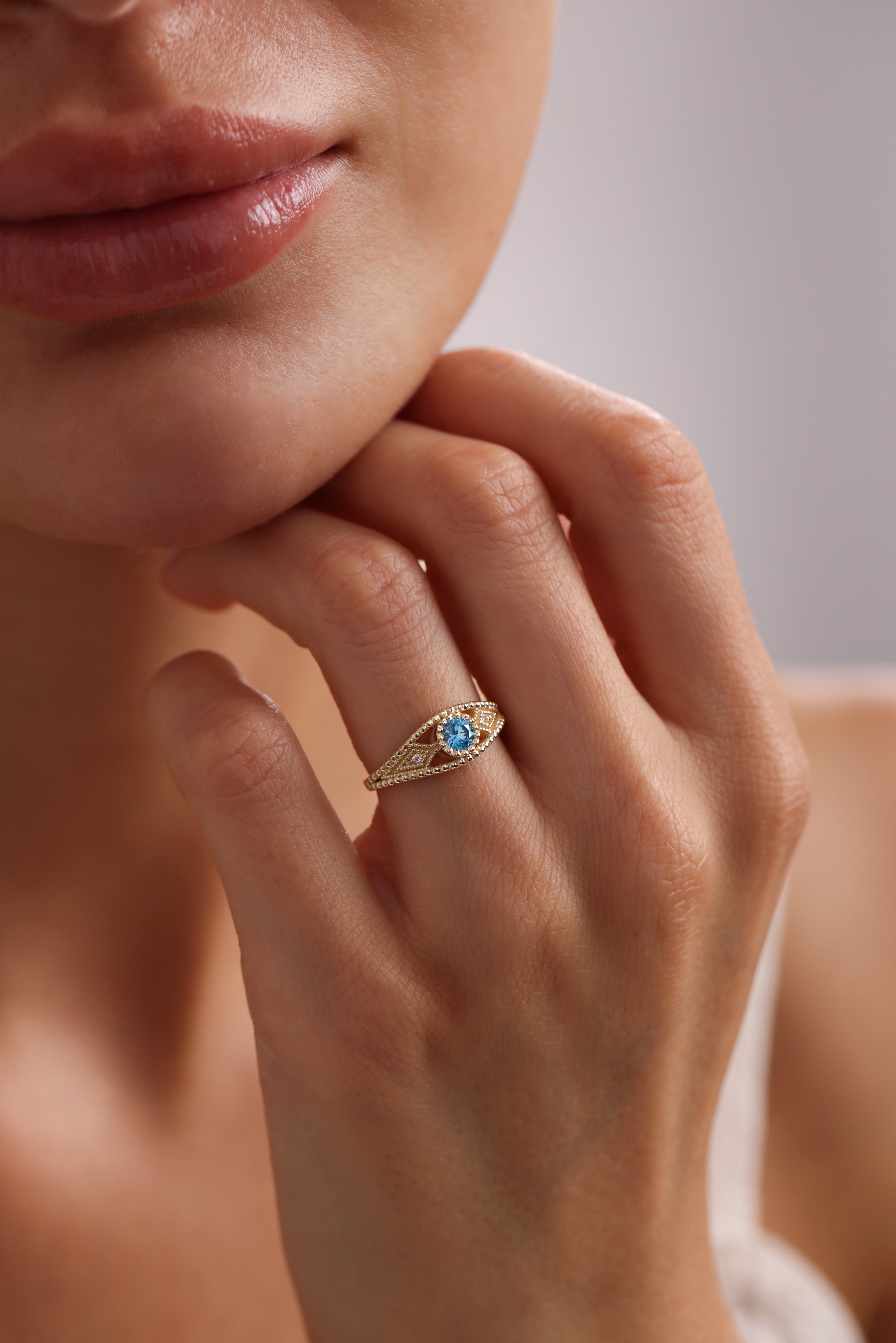 14k Gold Blue Topaz Ring