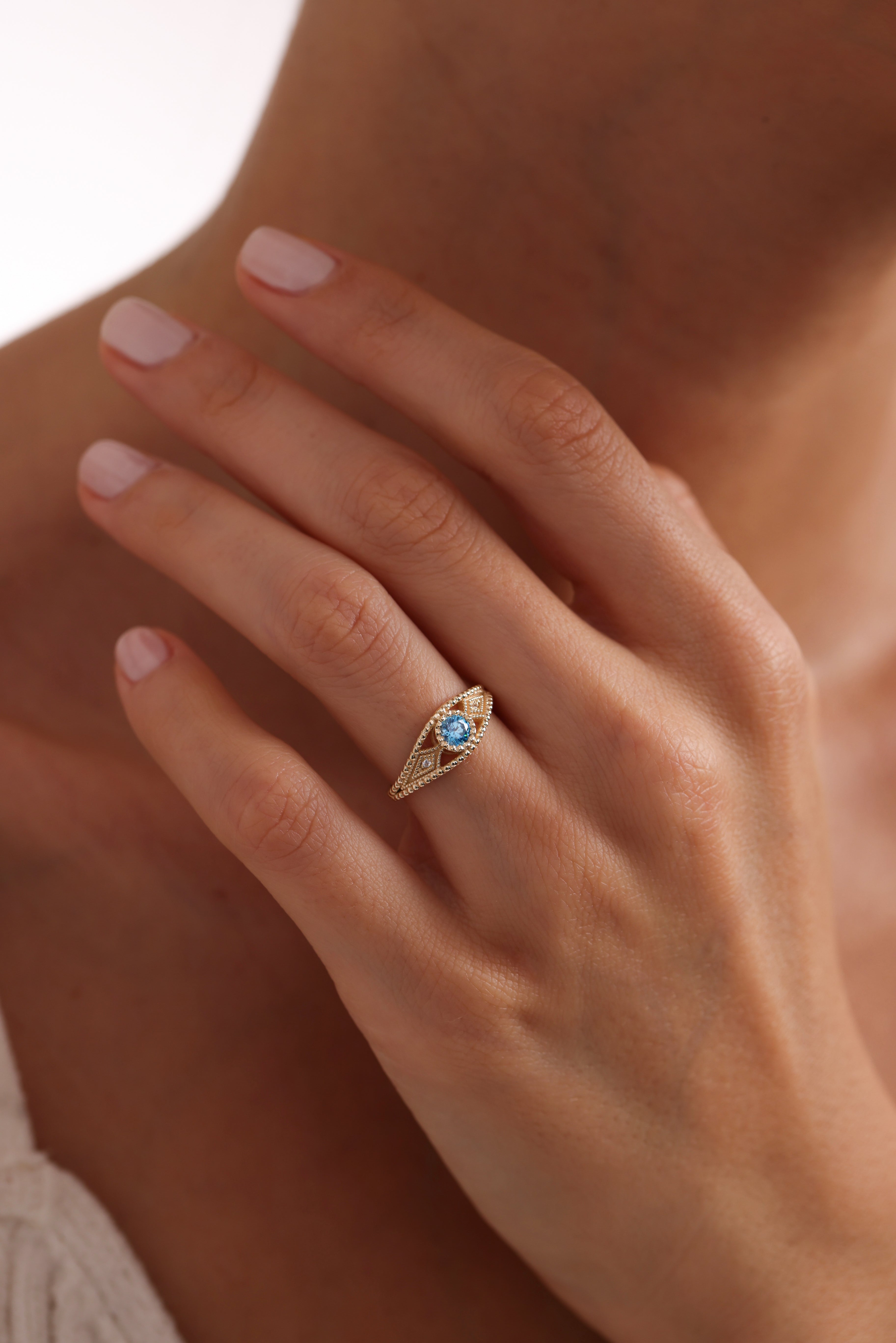 14k Gold Blue Topaz Ring