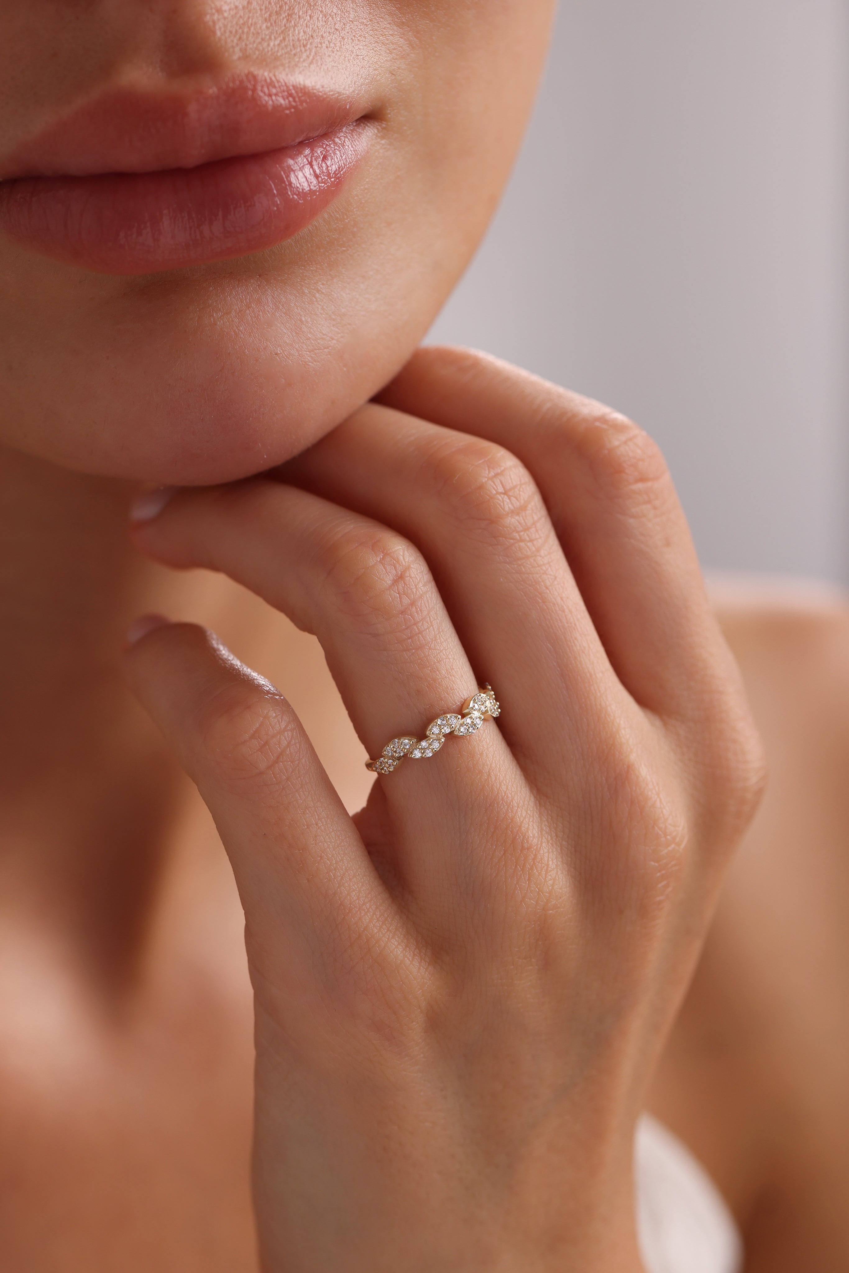 14k Gold Stellar Link Minimalist Ring