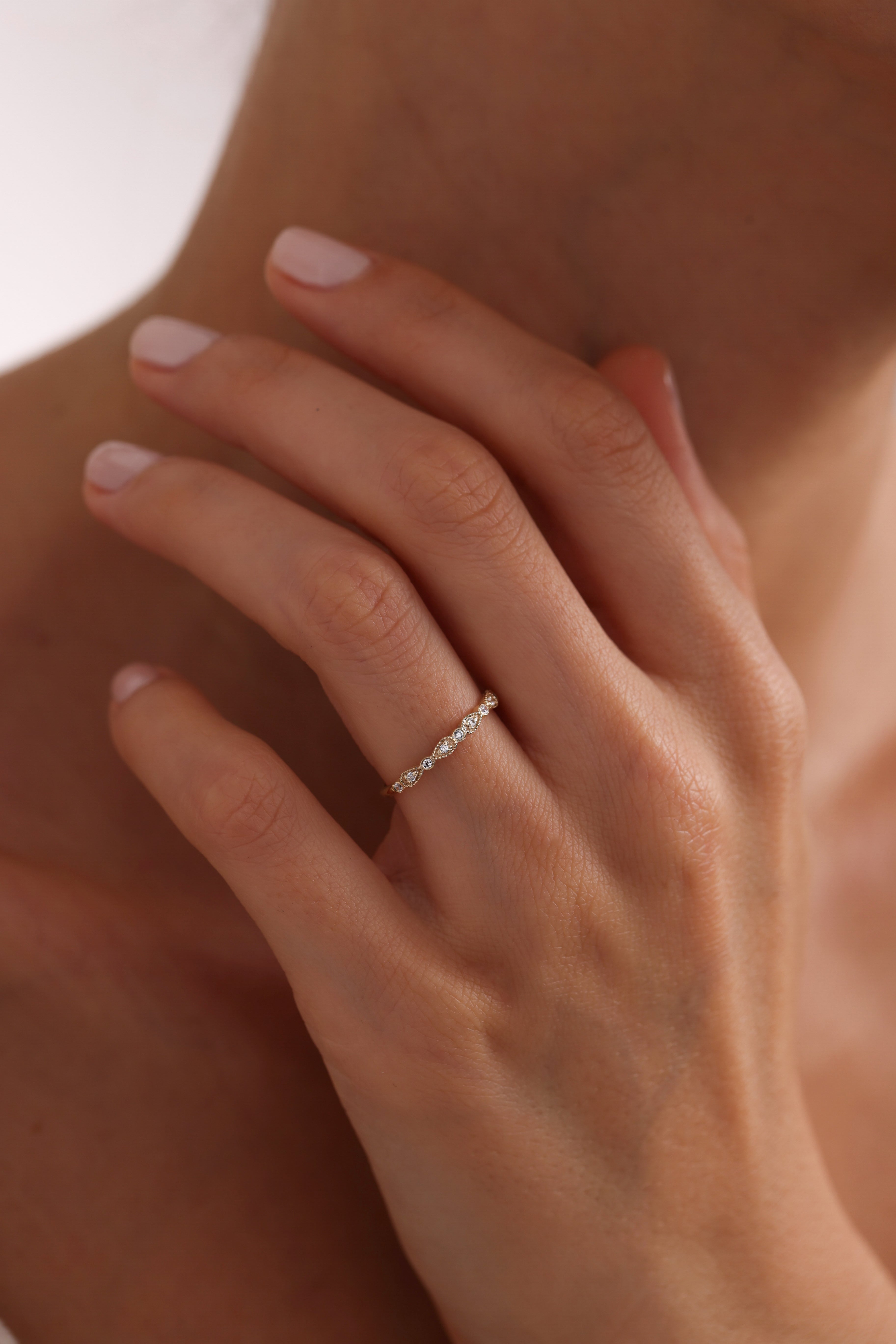 14k Gold Diamond Leaf Band Ring