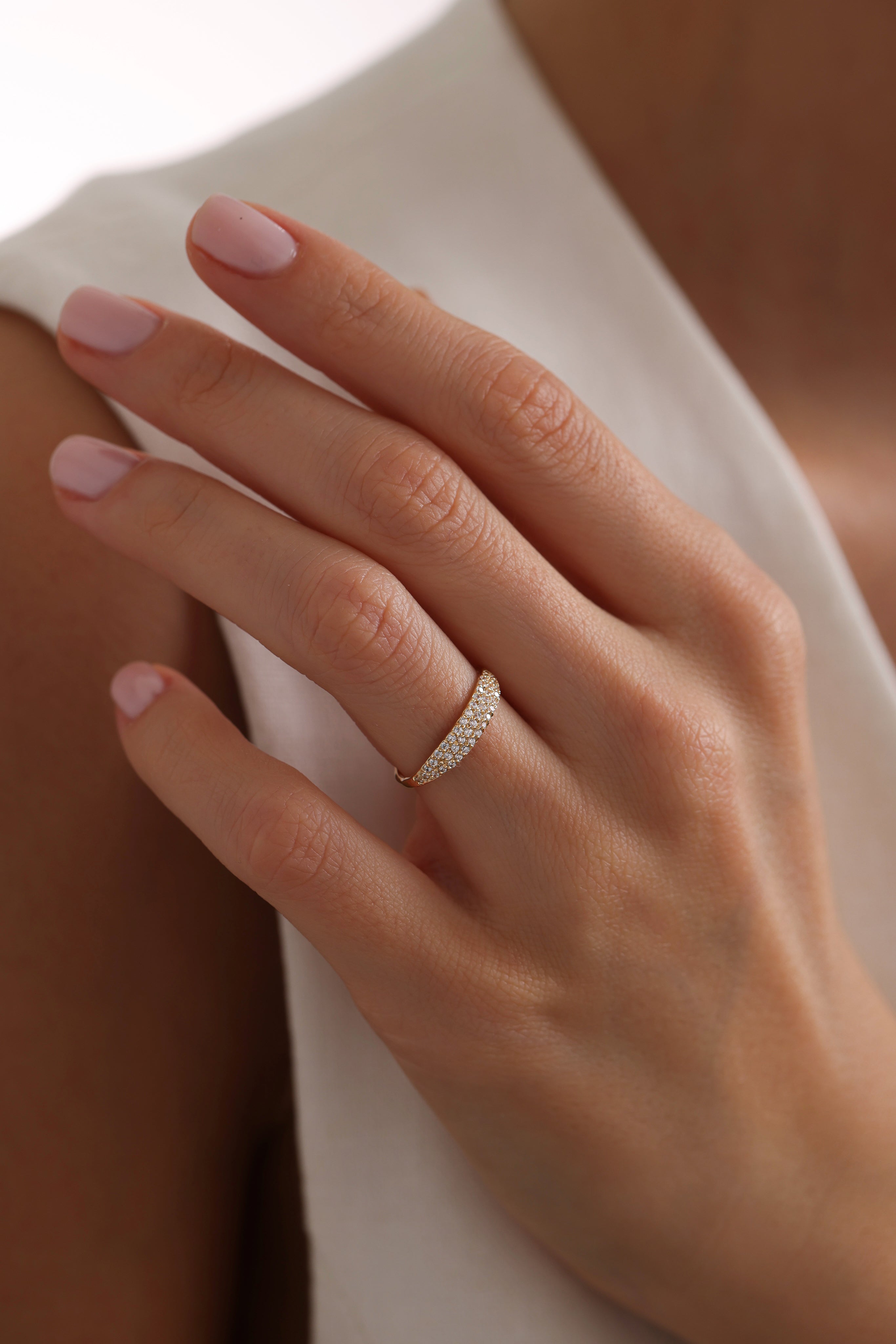 14k Gold Star Serenade Ring