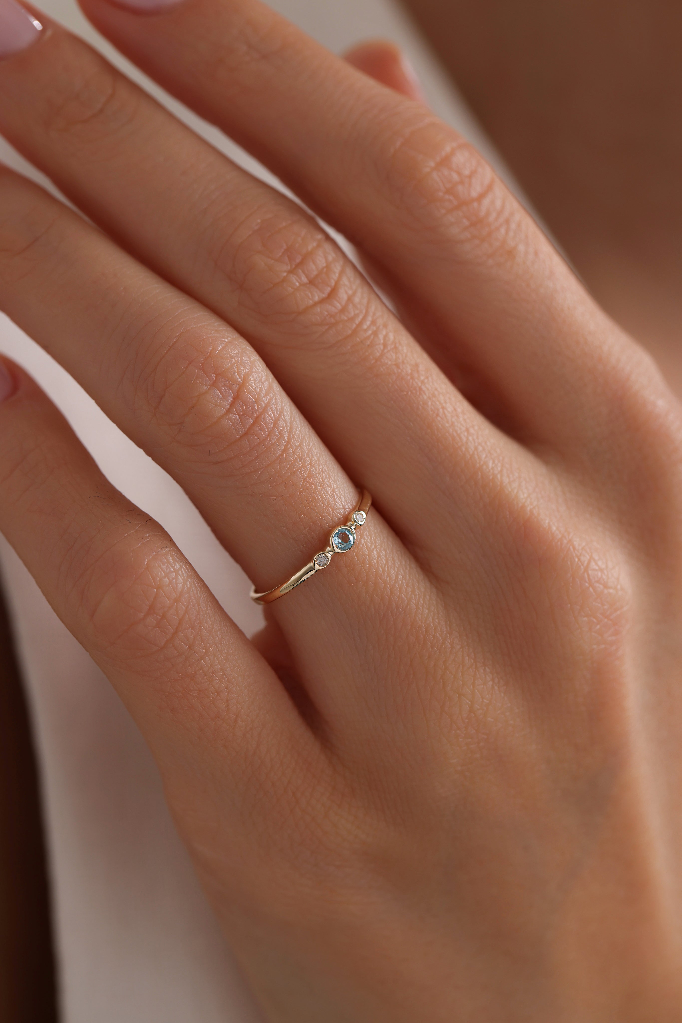 14k Gold Minimal London Topaz Ring