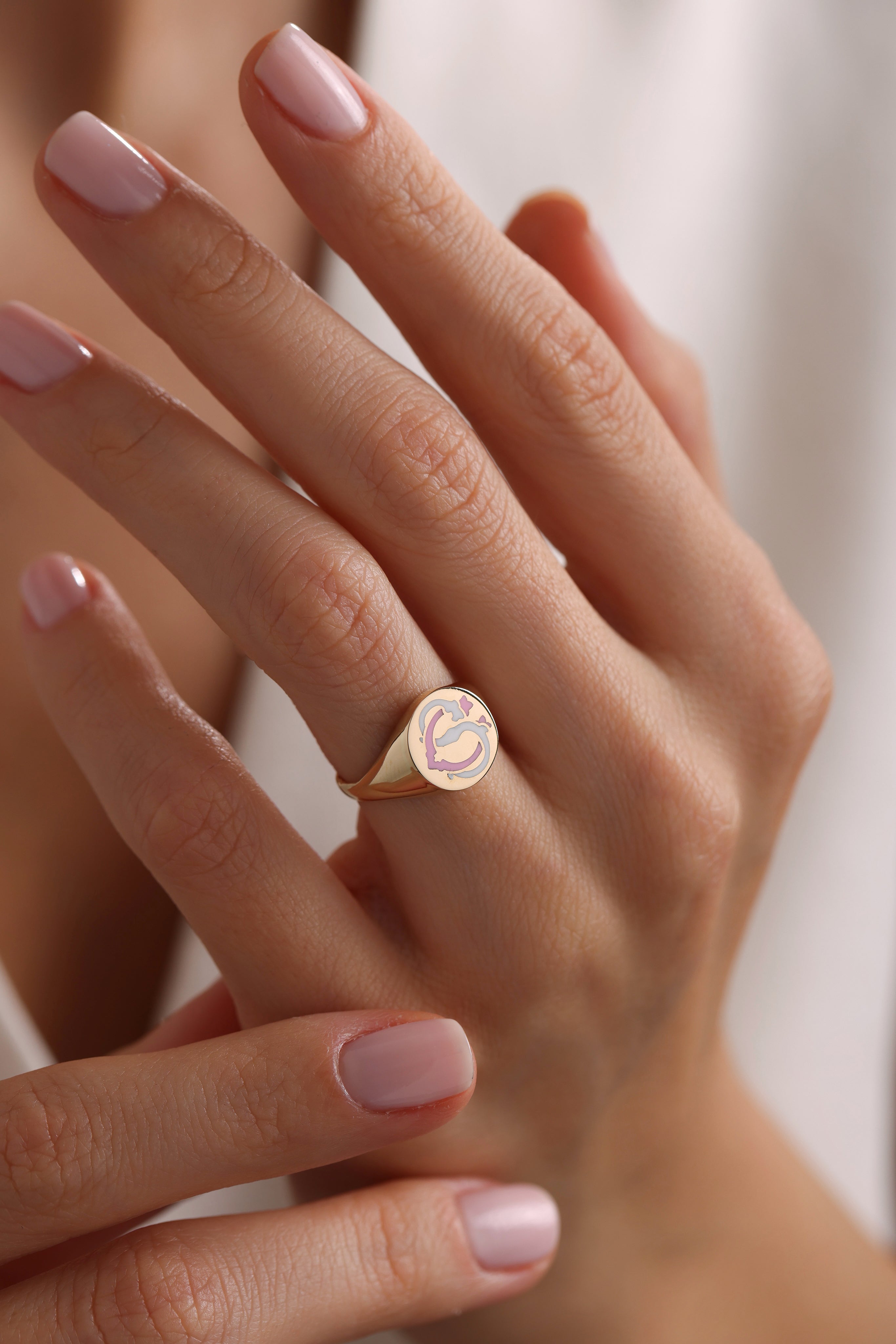 14k Gold Enamel Engraved Signet Ring