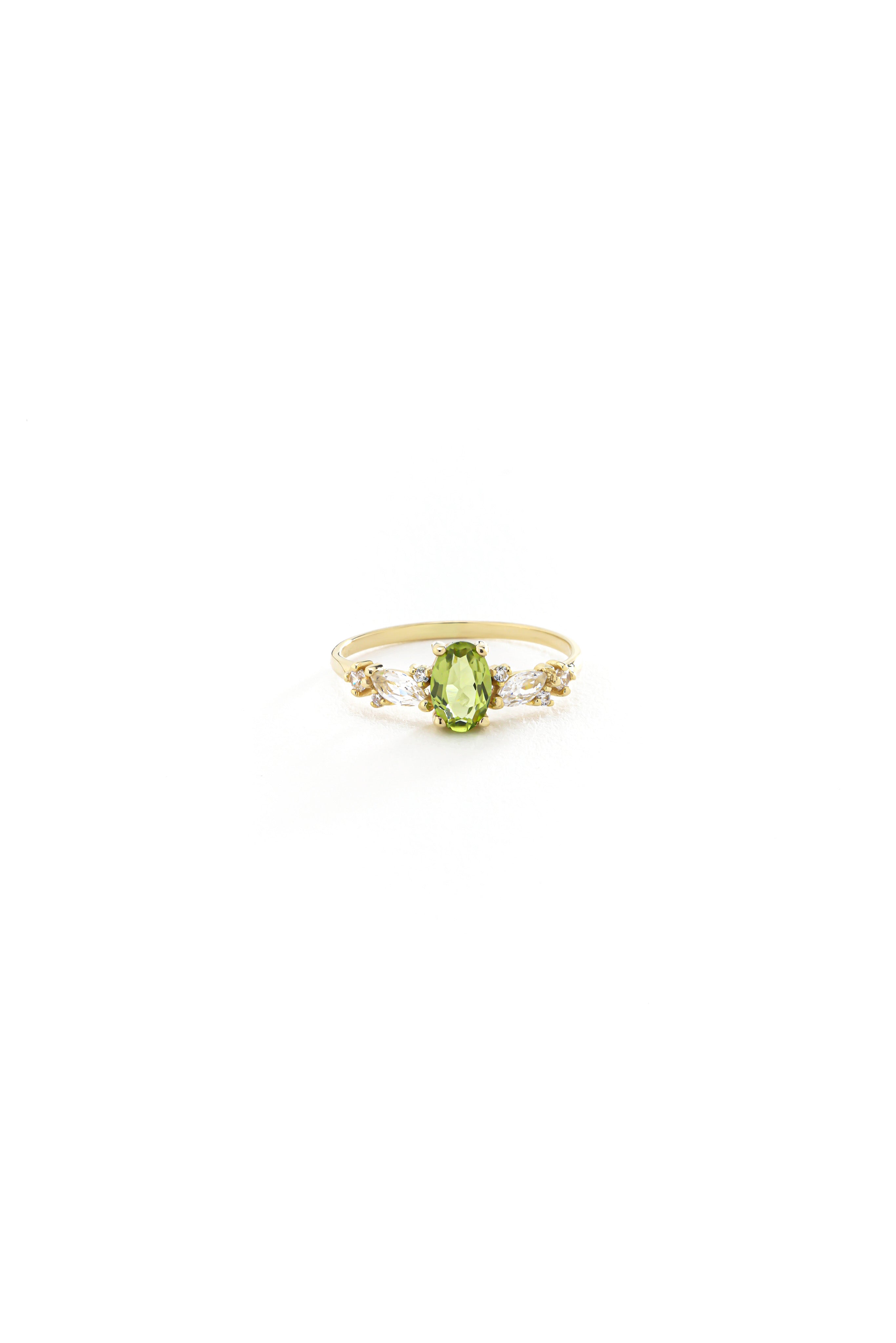 14k Gold Oval Peridot Ring