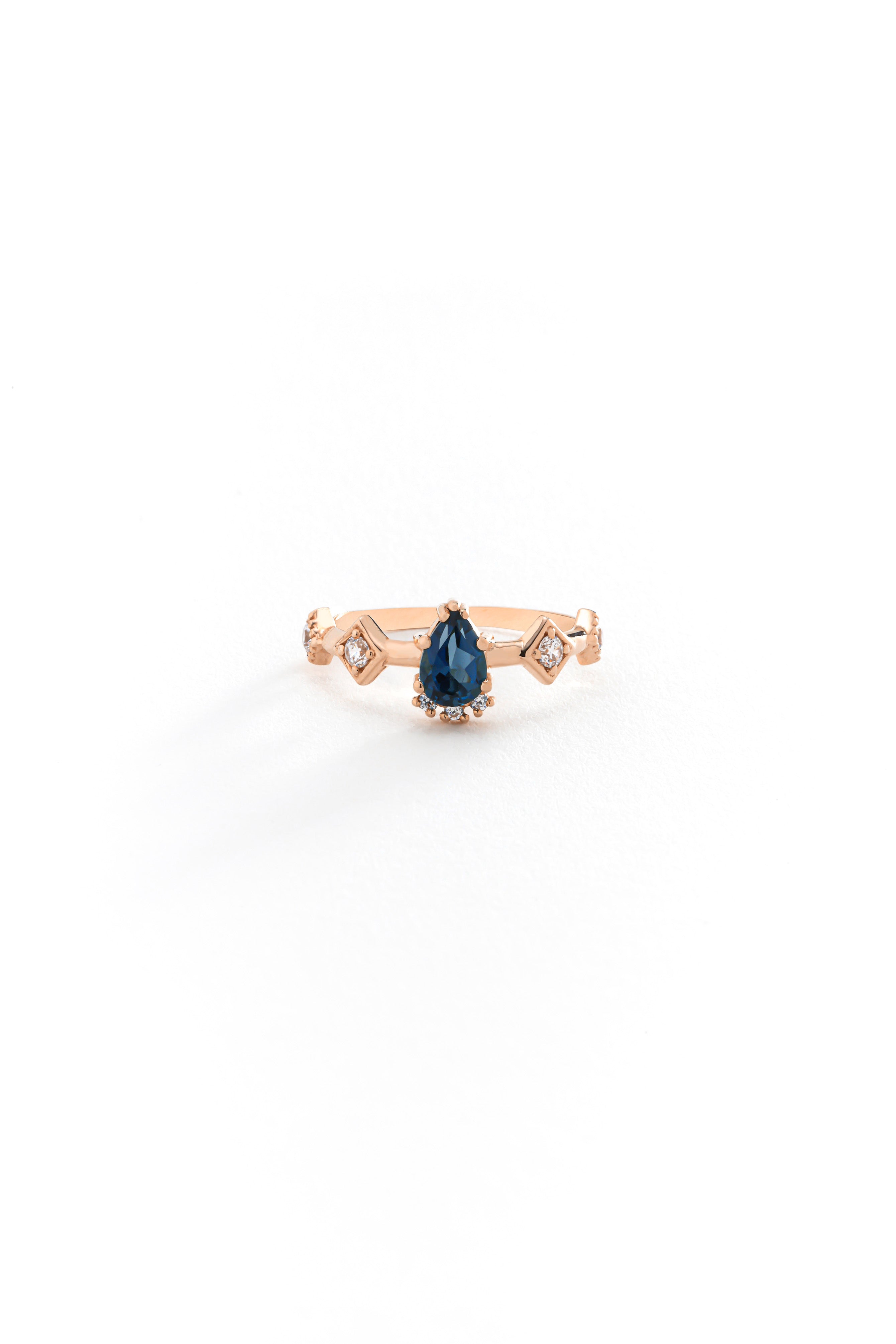 14k Gold Noble Crown Sapphire Ring