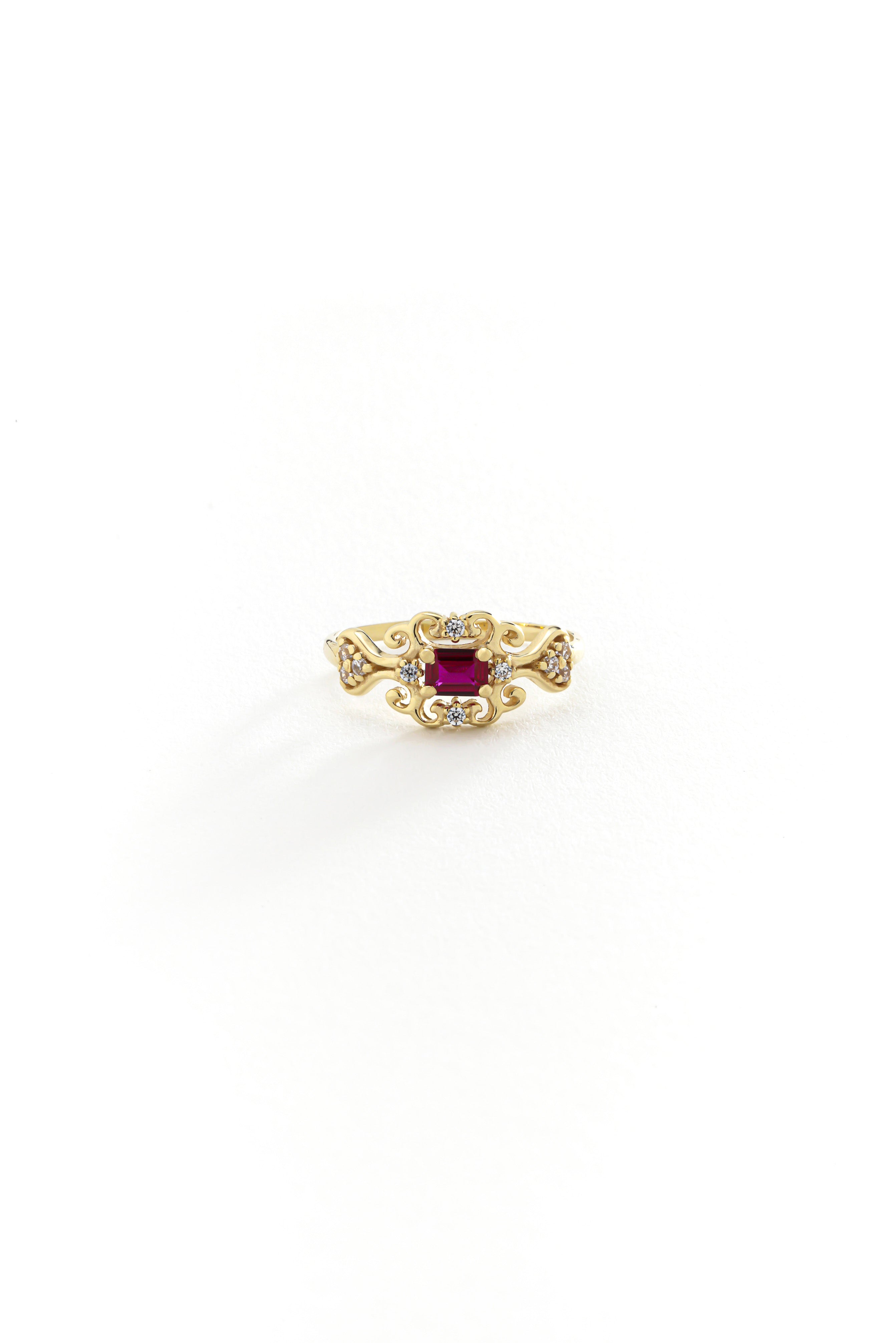 14k Gold Regal Beauty Rhodolite Ring