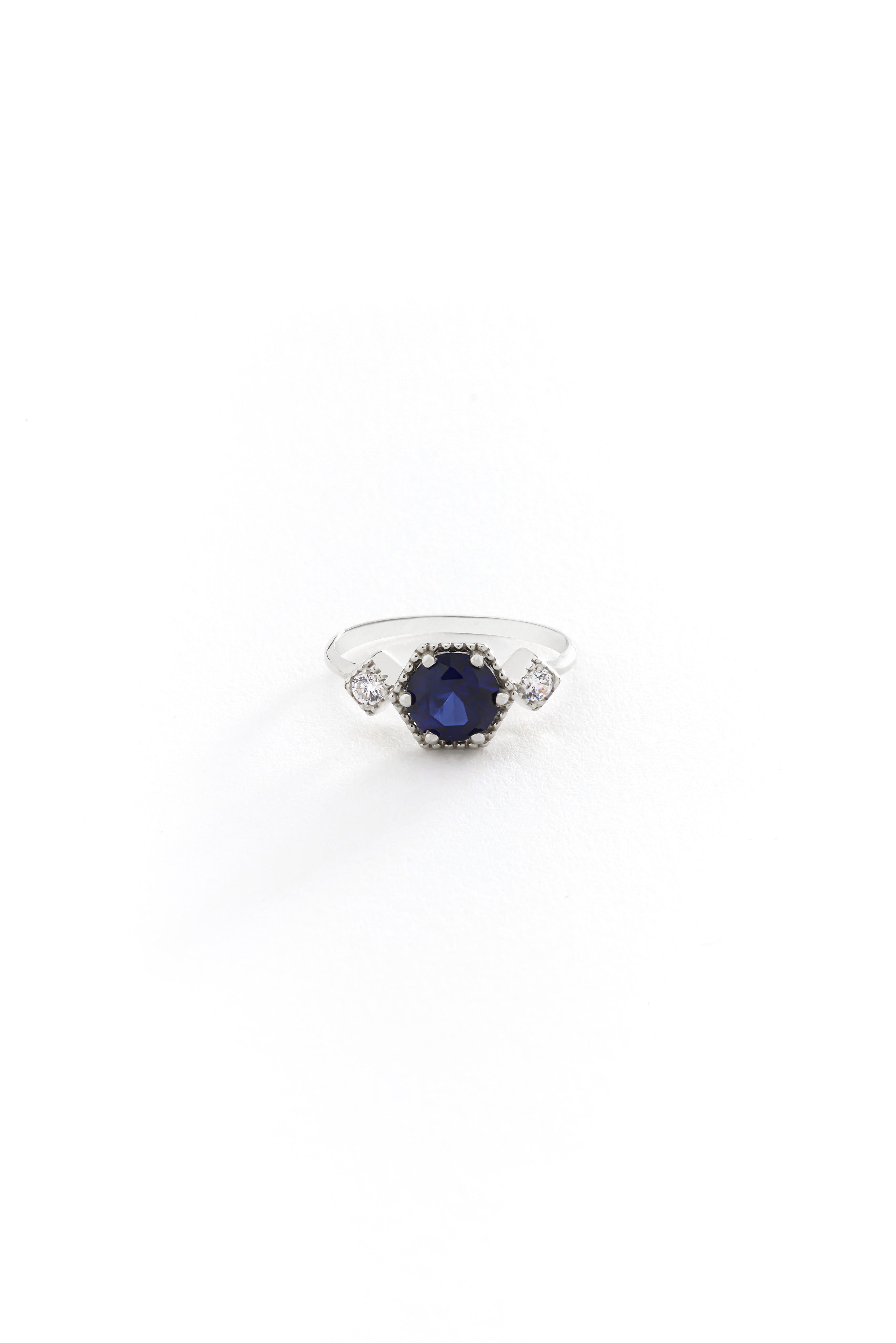 14k Gold Midnight Star Sapphire Ring