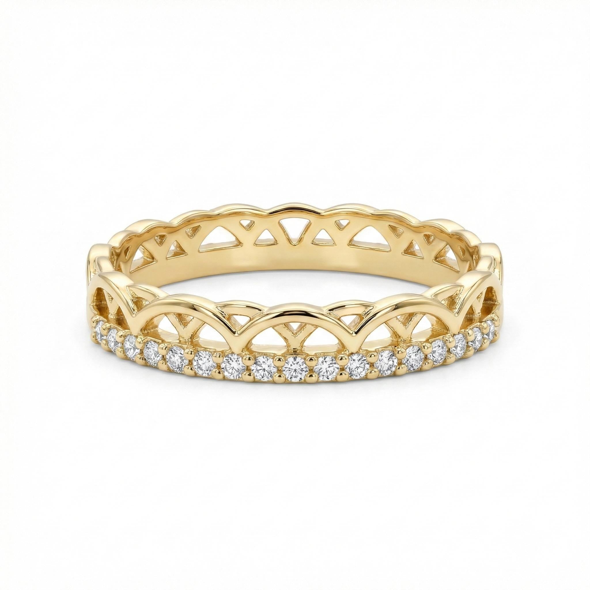 14K Gold Scalloped Diamond Wedding Band