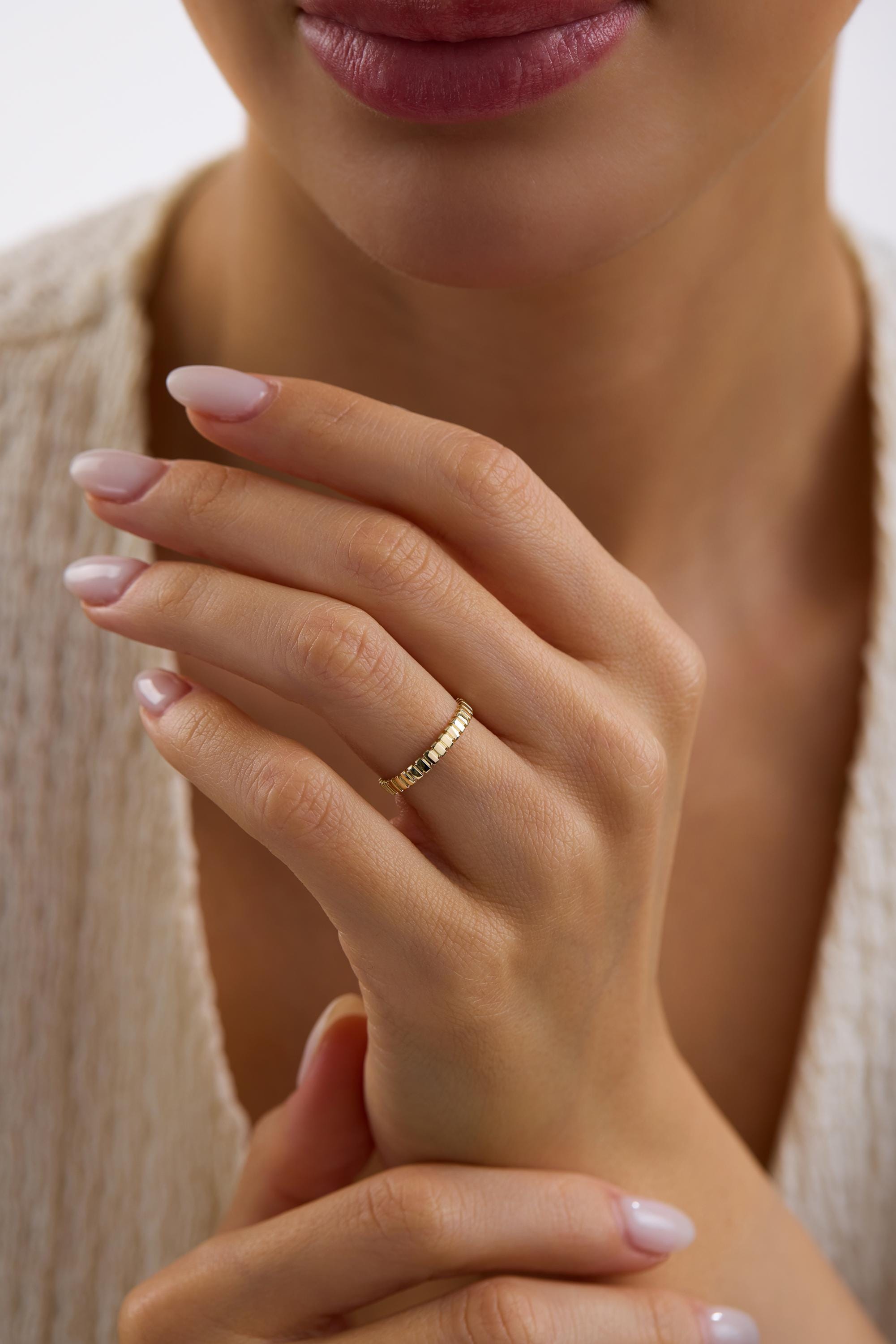 14K Solid Gold Ribbed Band Ring