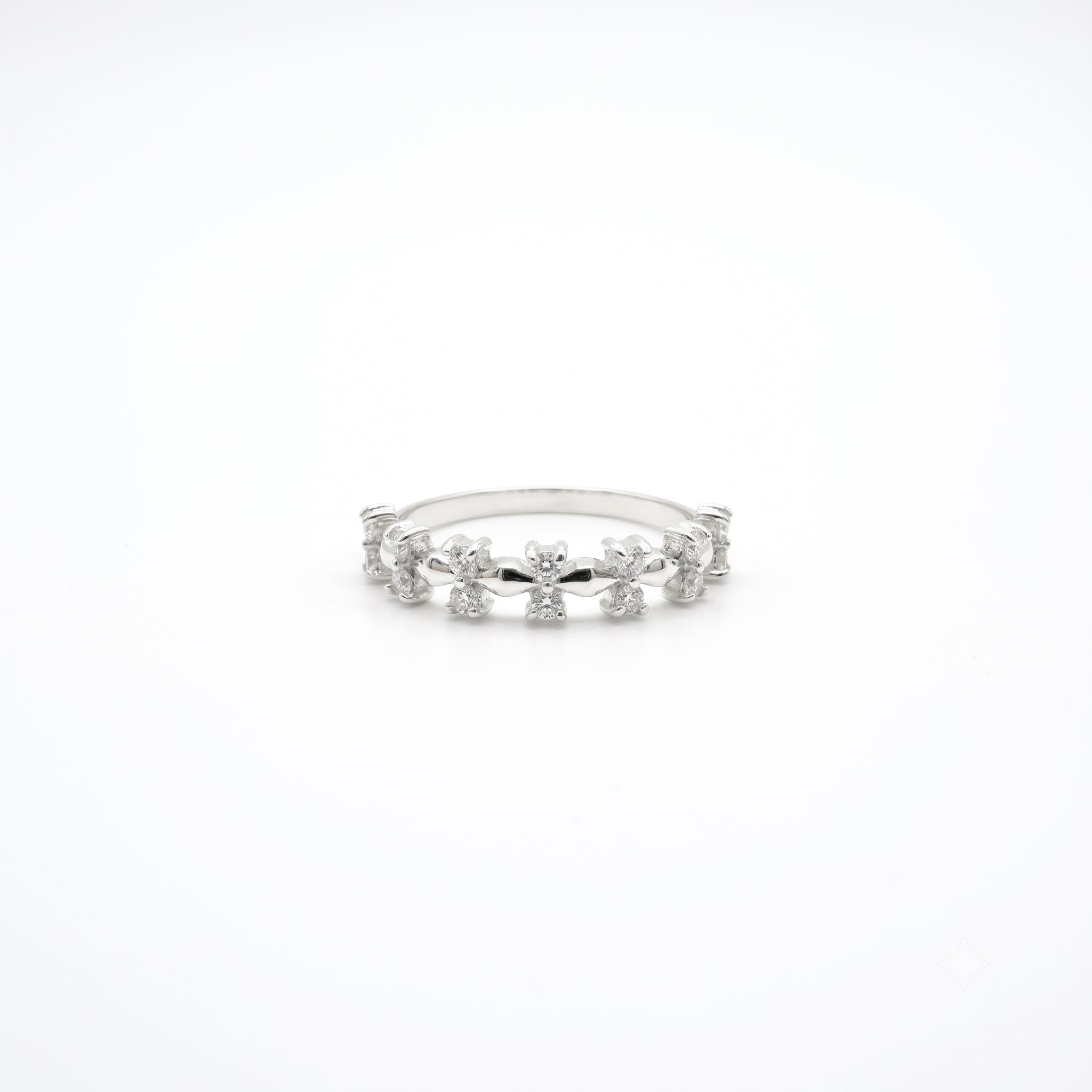 Dainty Diamond Band Ring
