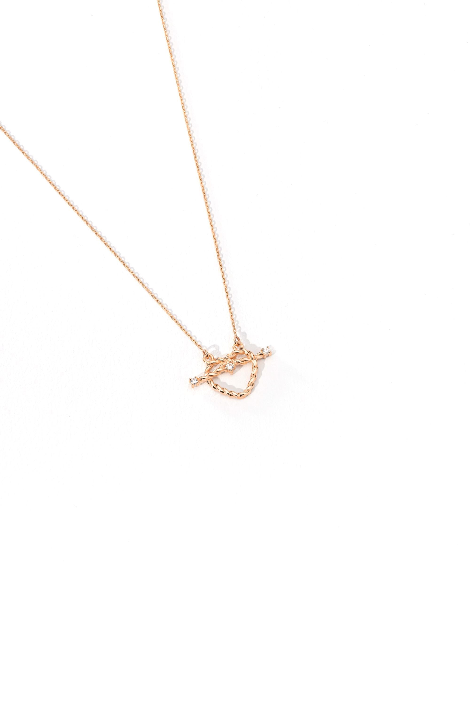 14K Gold Twisted Heart Necklace