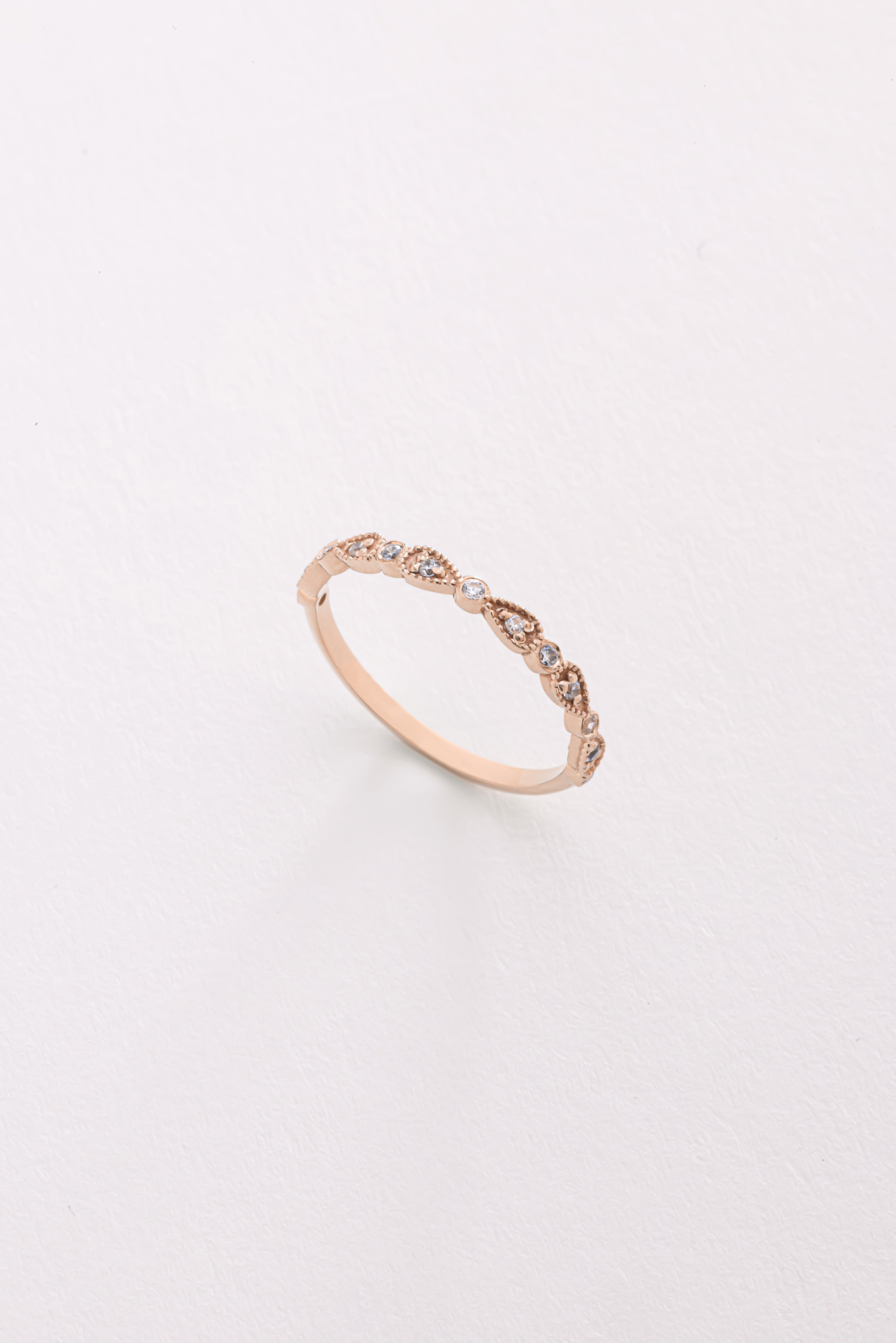 14k Gold Diamond Leaf Band Ring