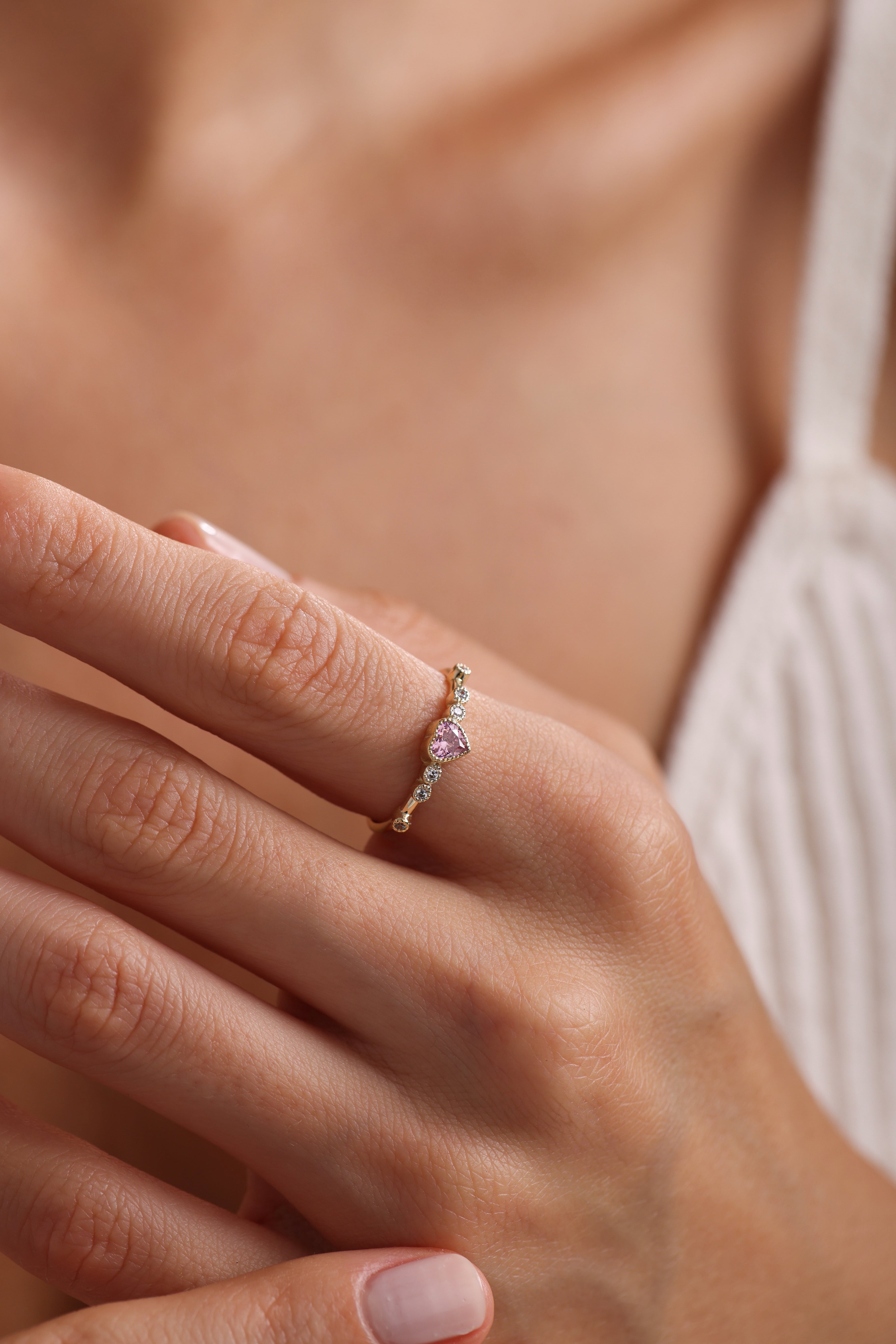 14k Gold Pink Sapphire Heart Ring