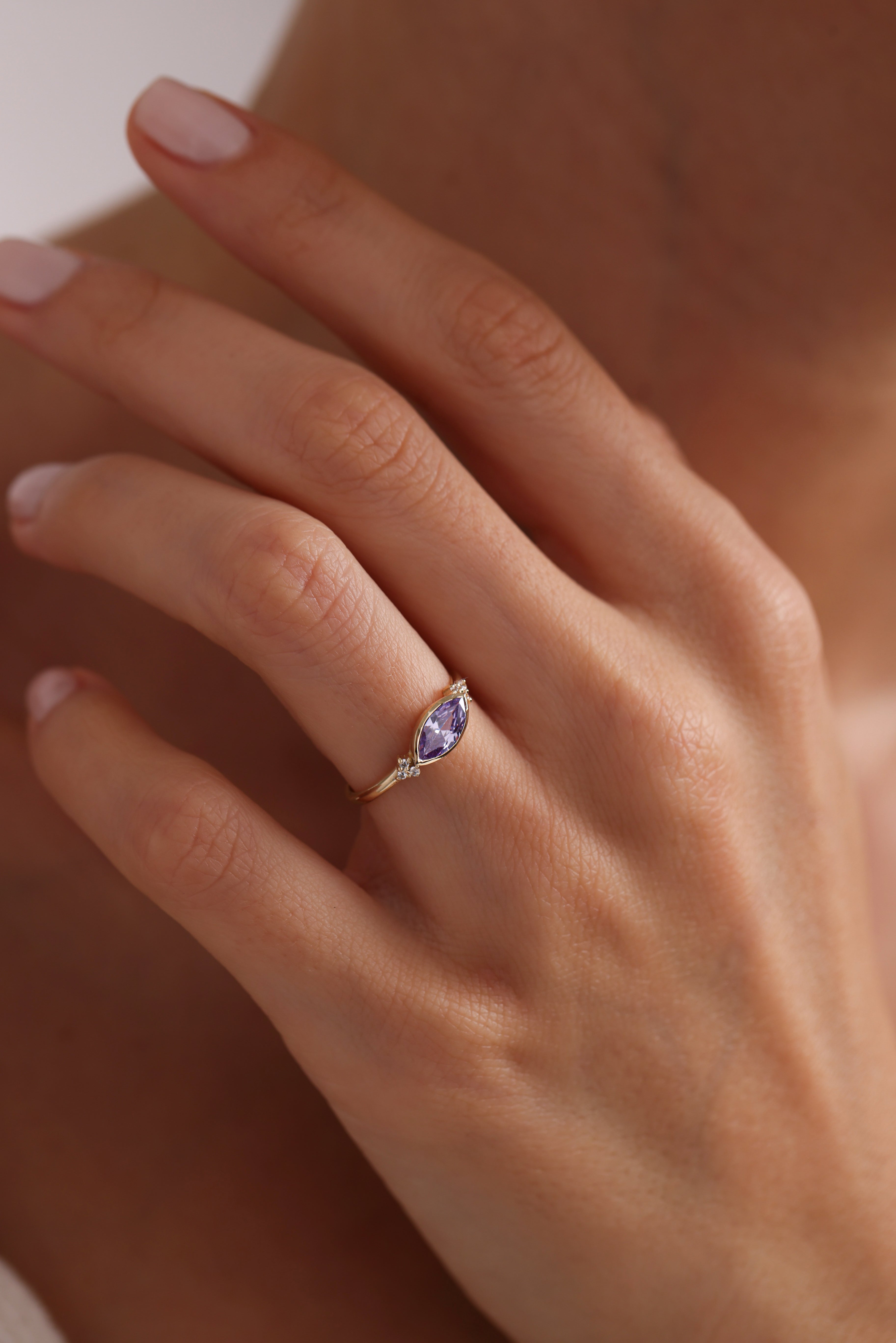 14k Gold Marquise Amethyst Ring