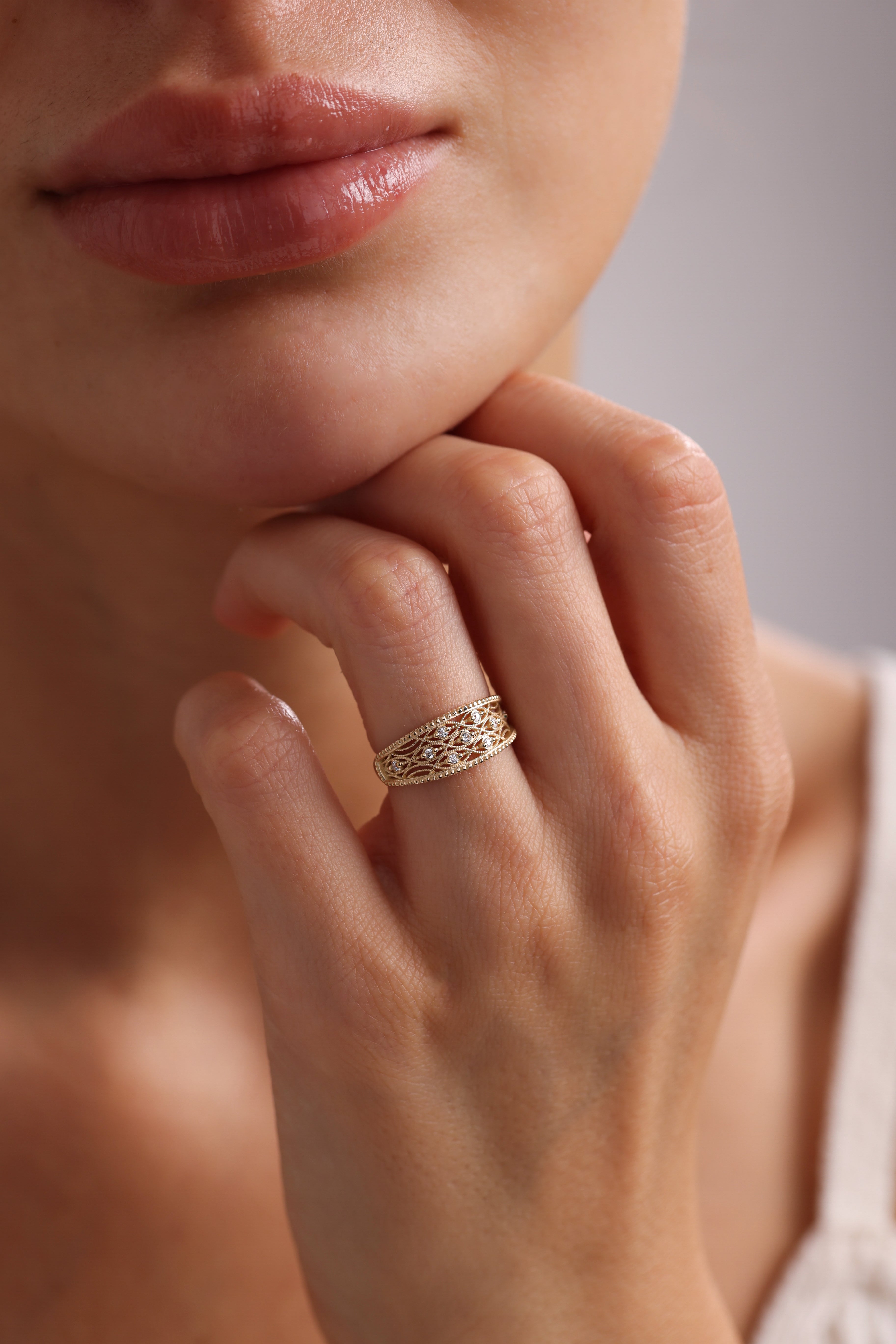 14k Gold Filigree Diamond Band