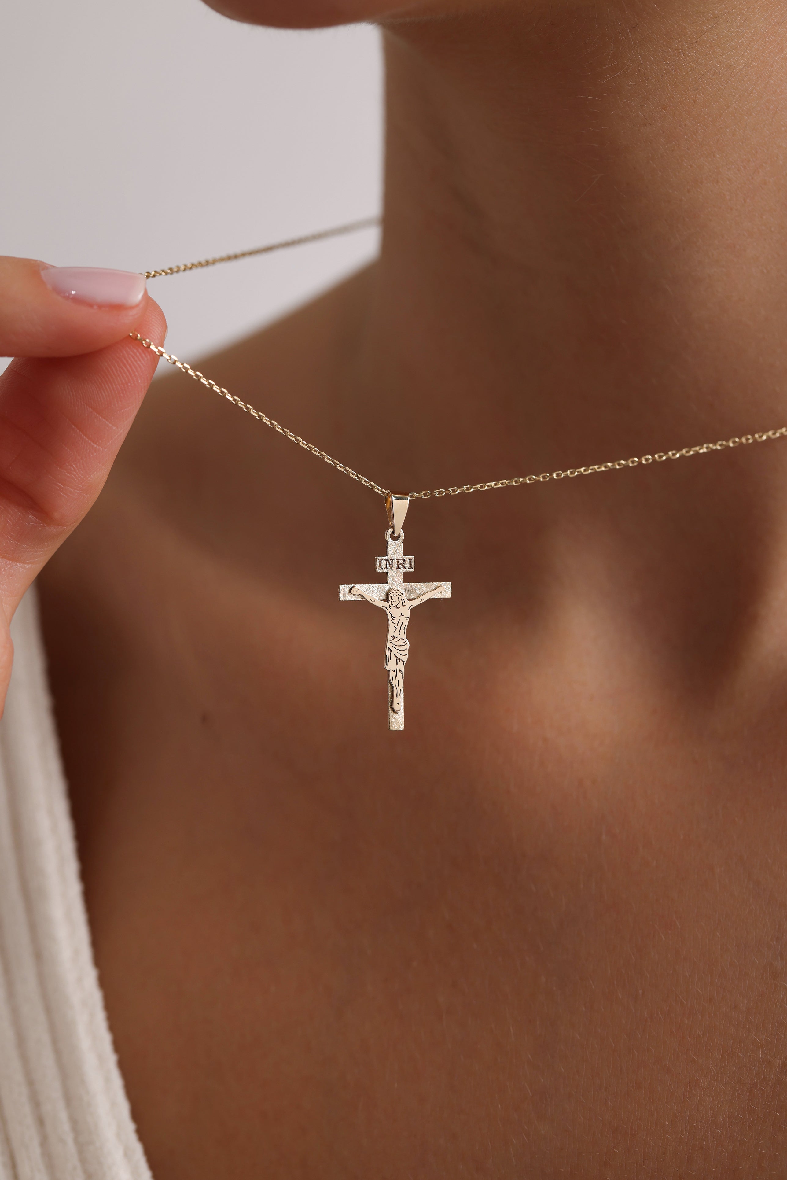 14k Gold Jesus Christ Necklace