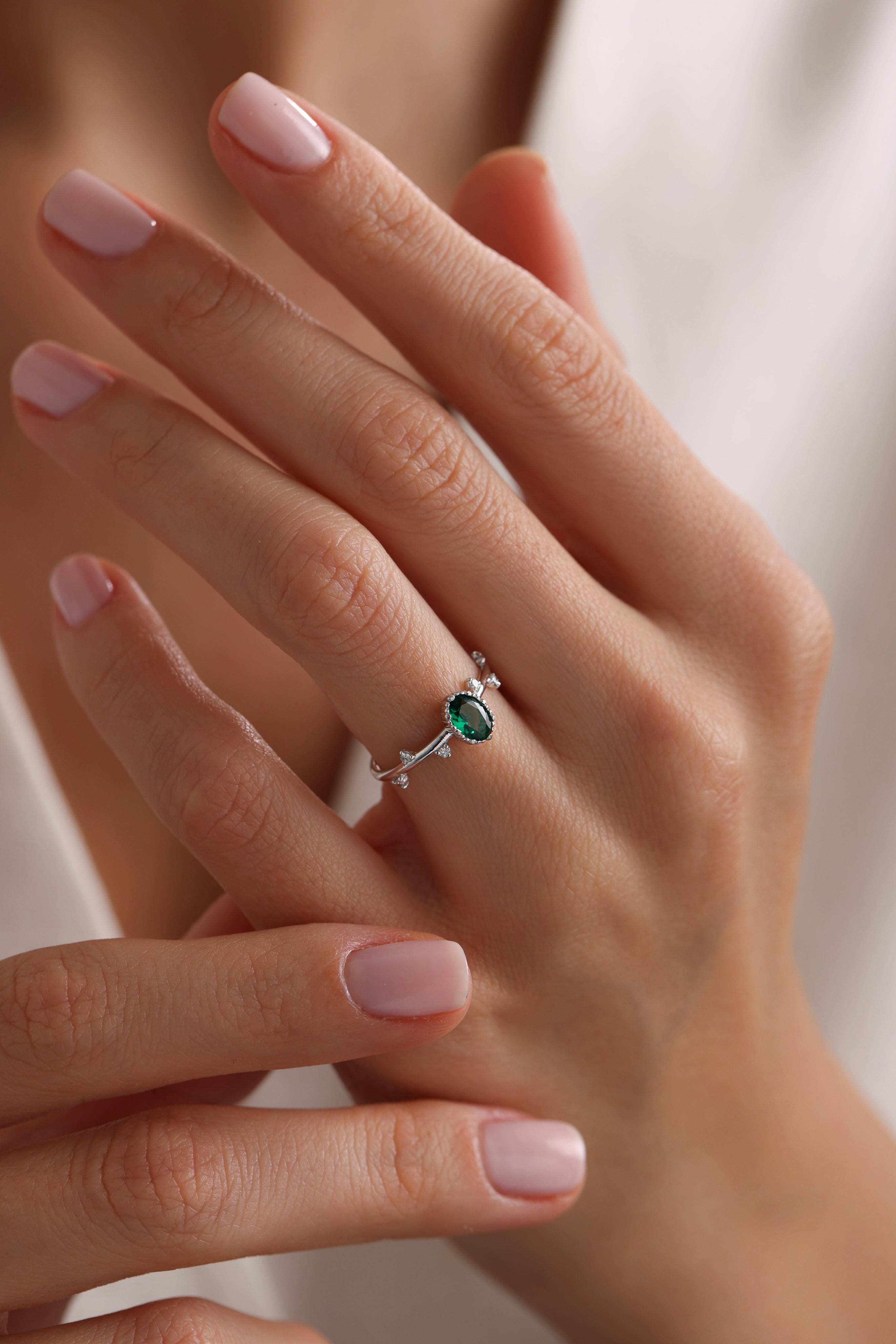 14k Gold Oval Emerald Stacking Ring