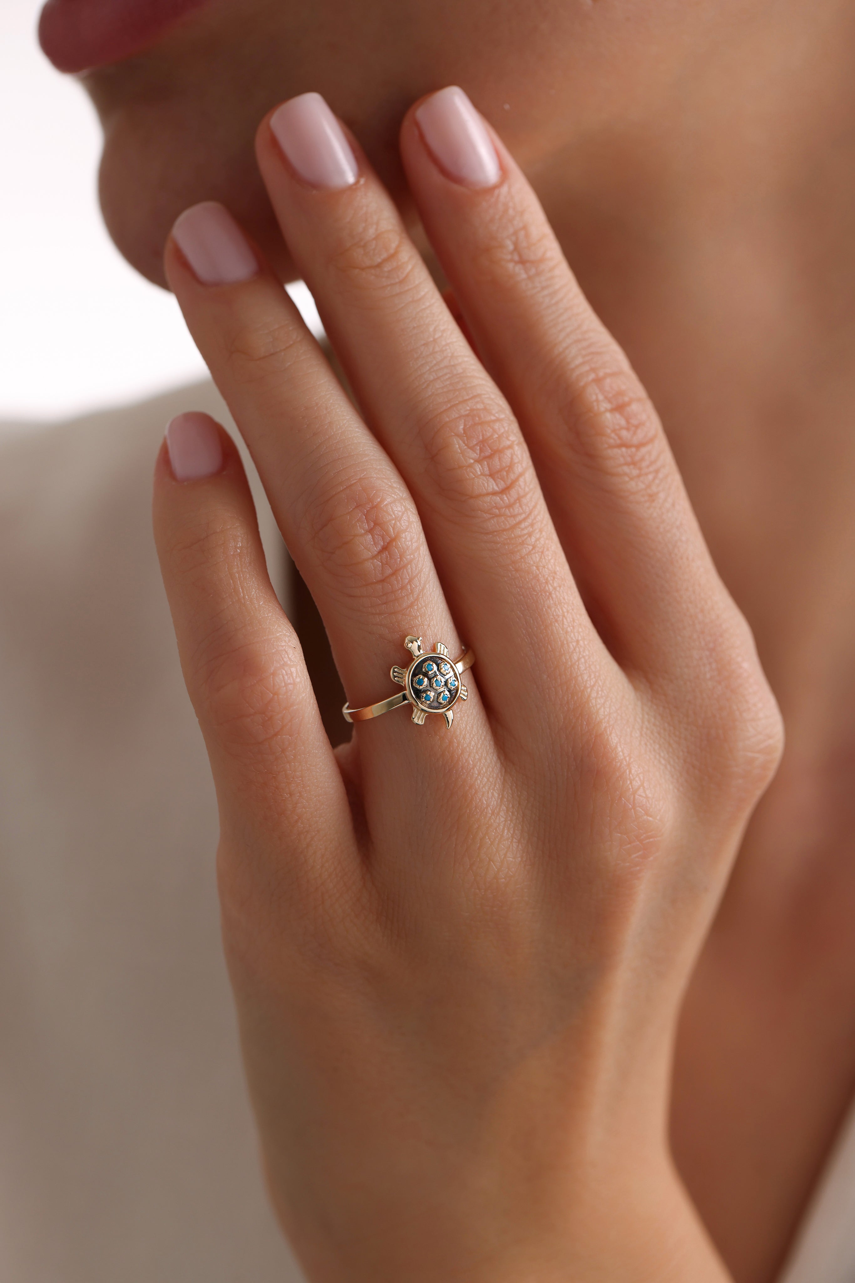 14k Gold Tortoise Blue Sapphire Ring