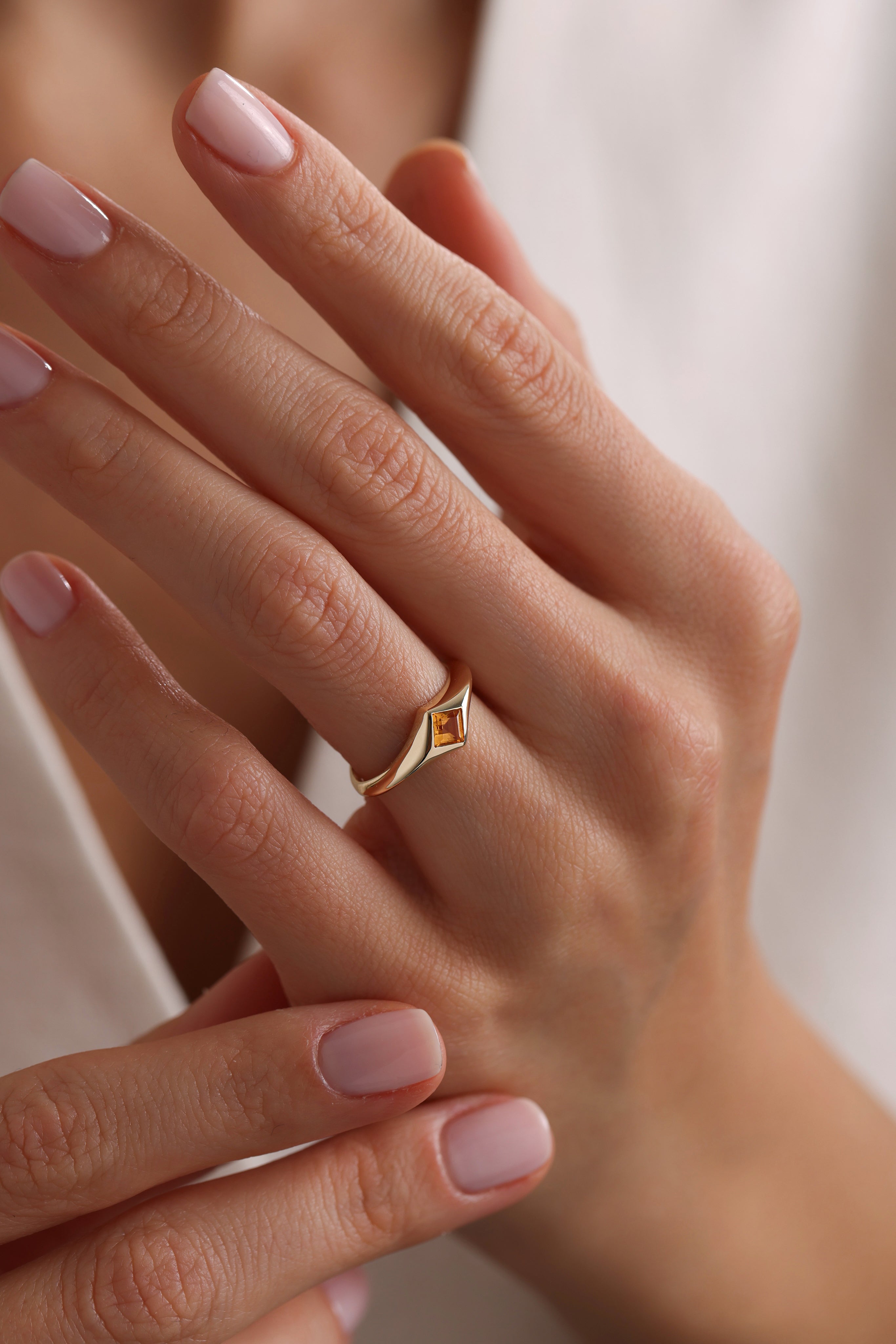 14k Gold Prism Citrine Ring