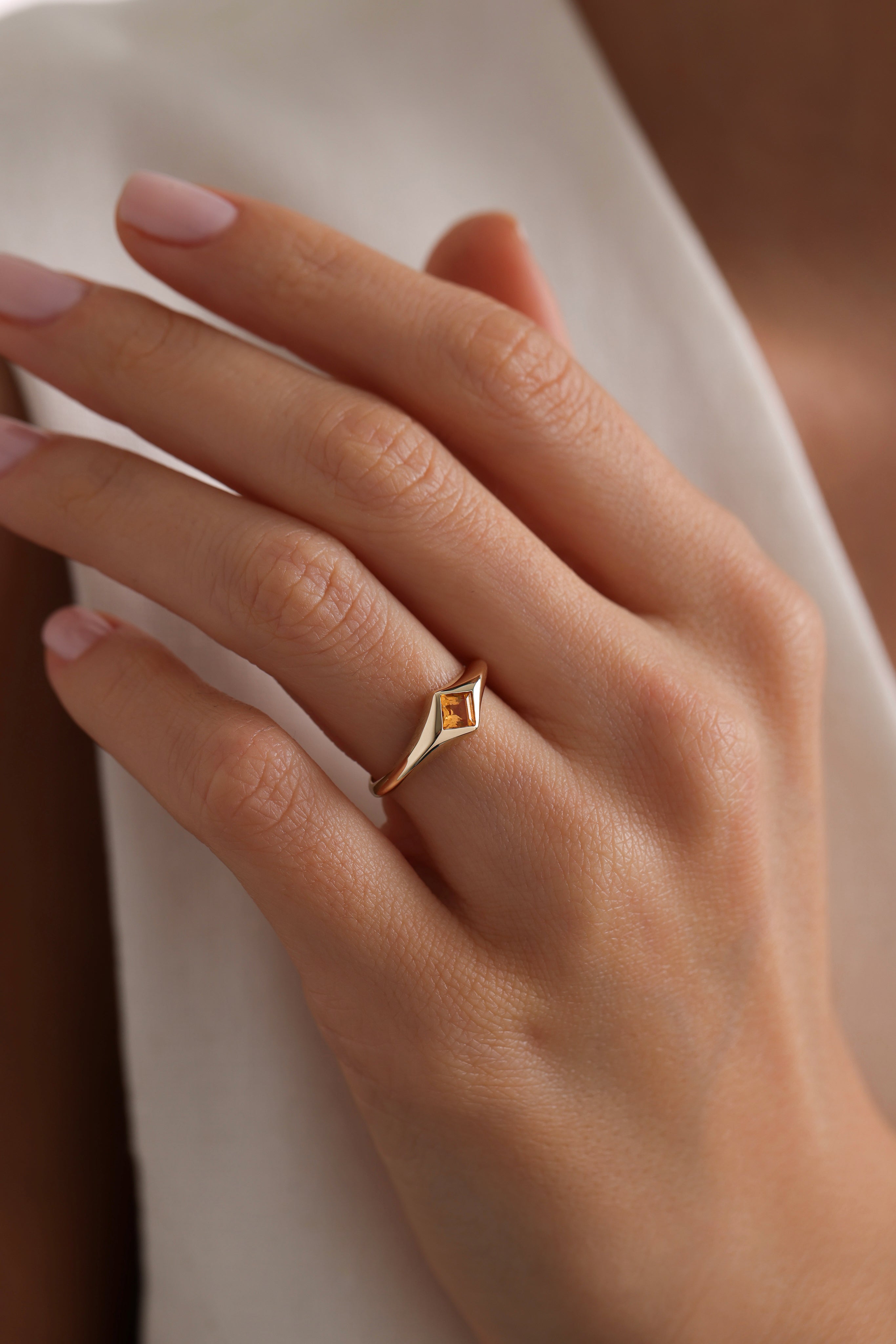 14k Gold Prism Citrine Ring