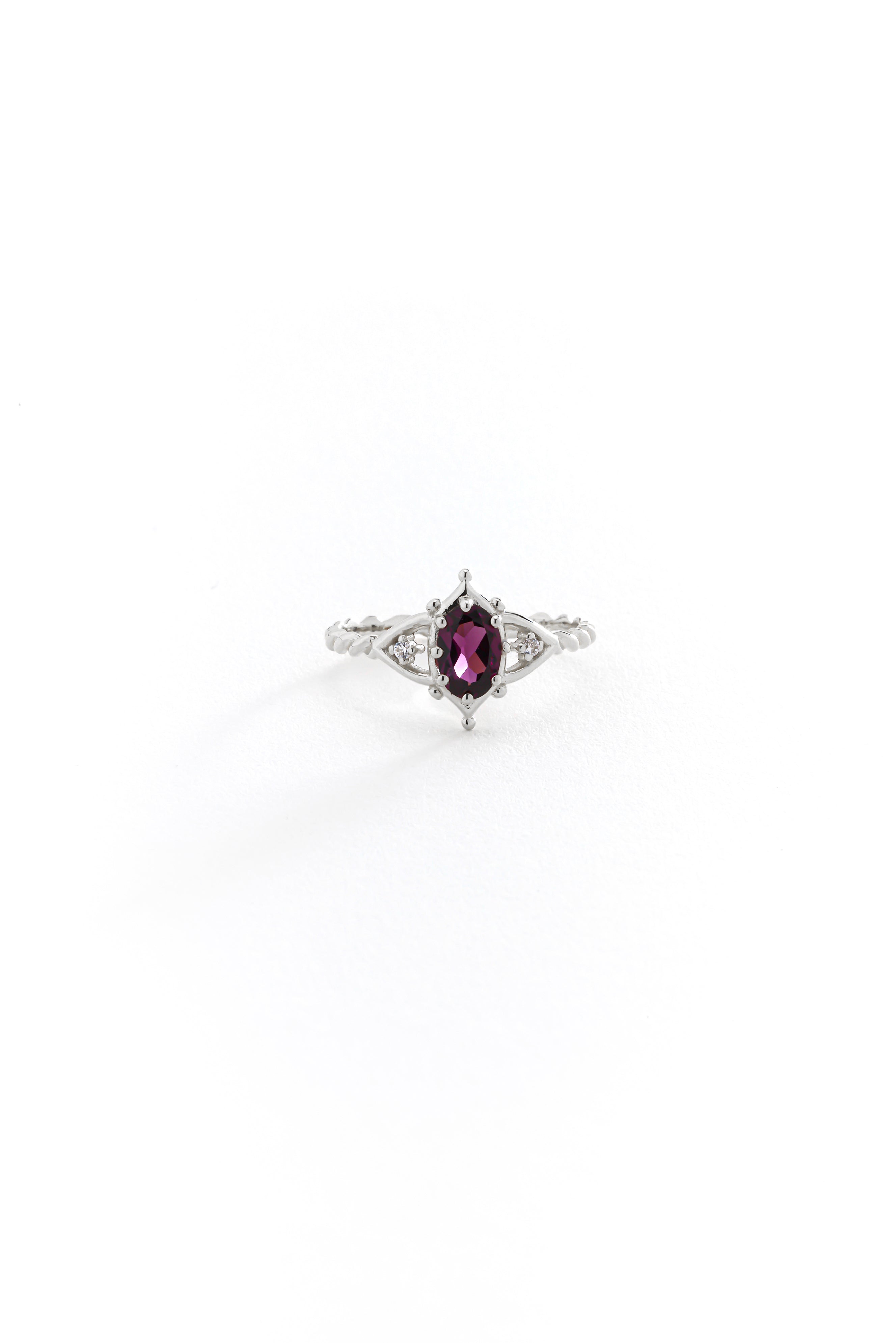 14k Gold Oval Rhodolite Ring