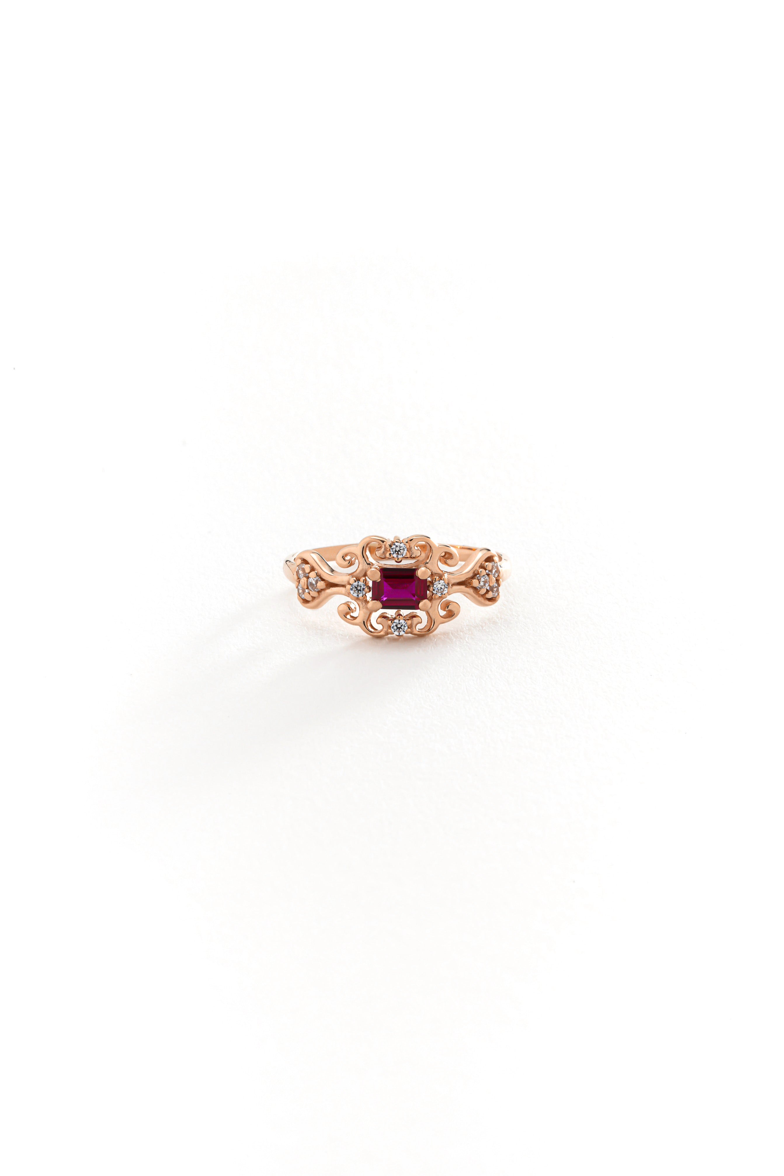 14k Gold Regal Beauty Rhodolite Ring