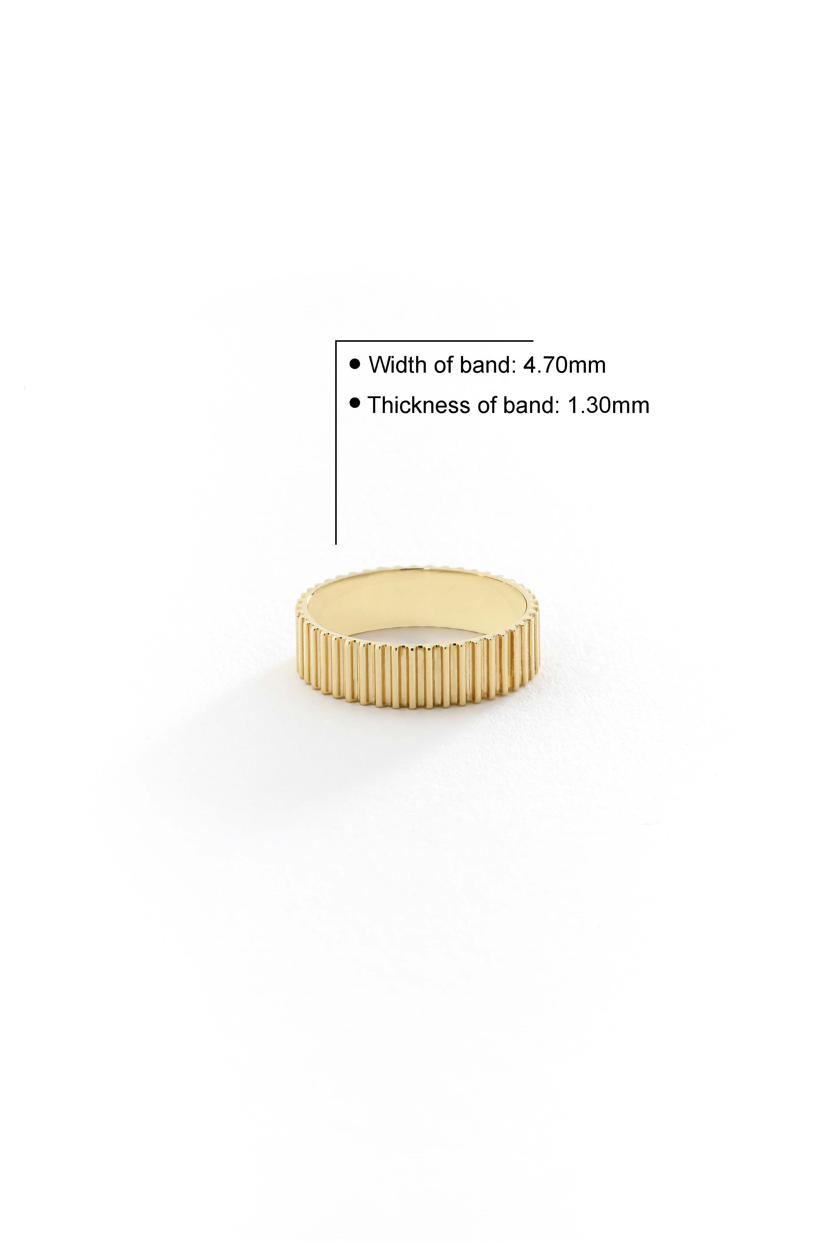 14k Gold Fluted Design Wide Band Ring