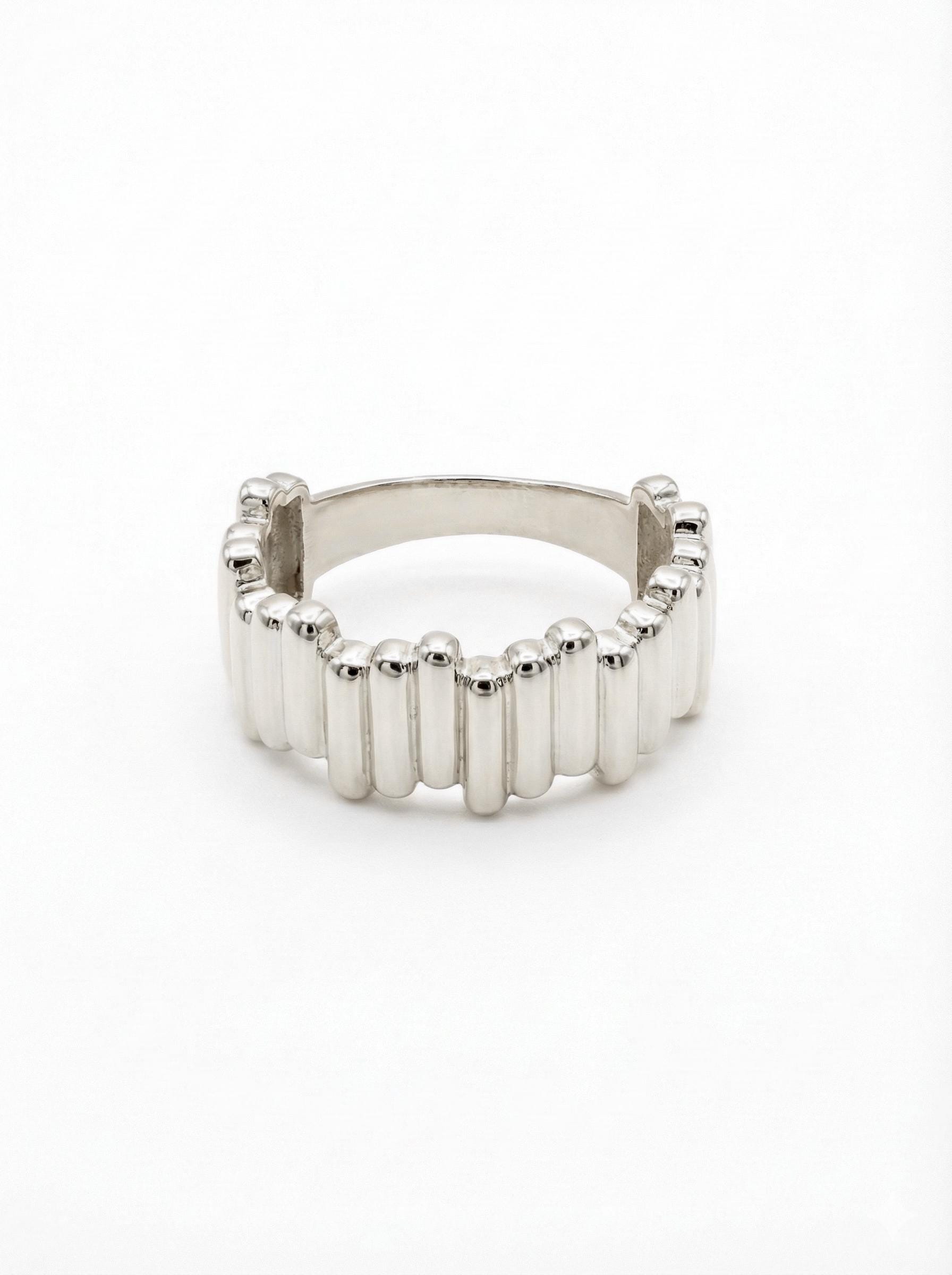 14K Gold Fluted Staggered Pillar Stacking Band