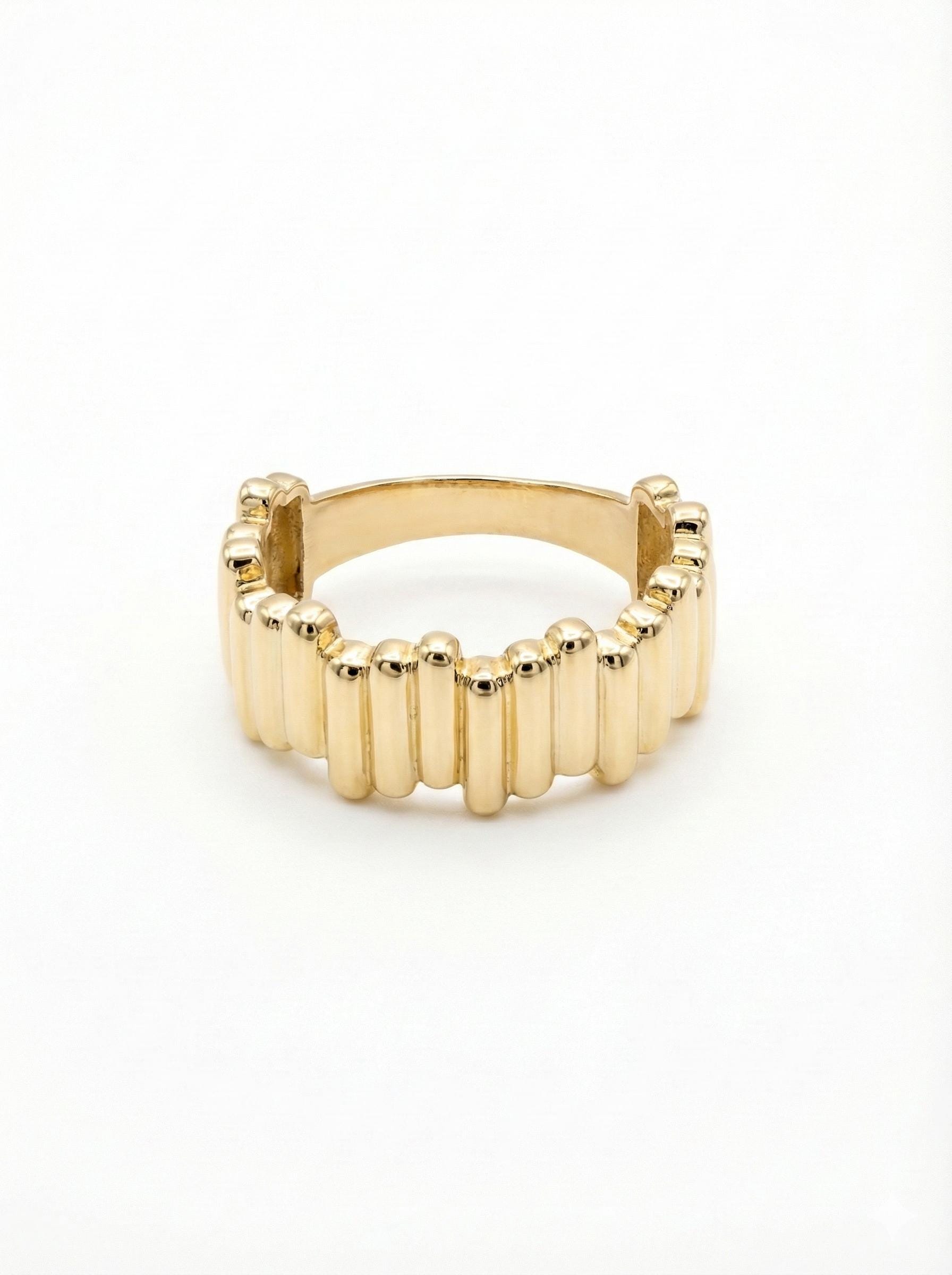 14K Gold Fluted Staggered Pillar Stacking Band