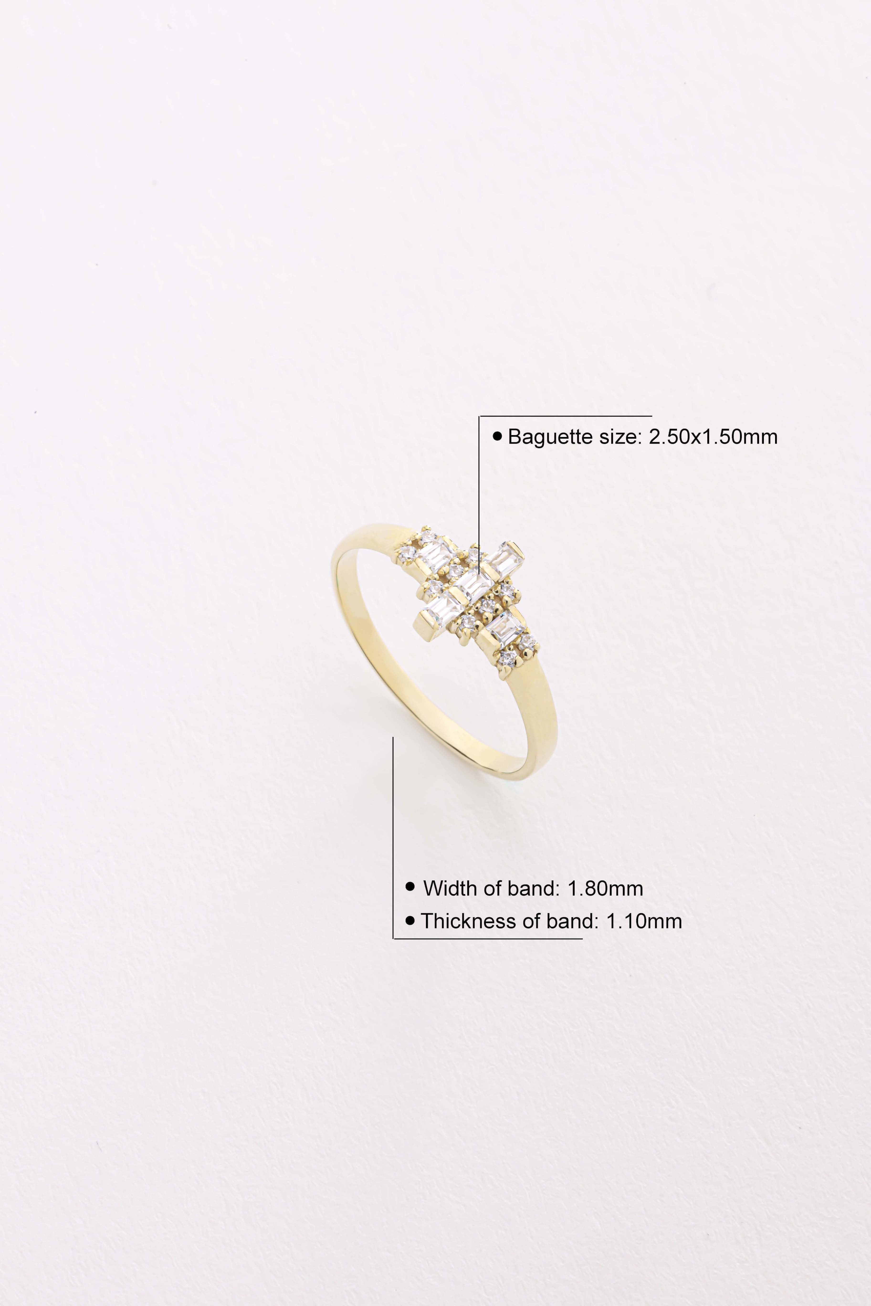 14k Gold Baguette and Round Diamond Cluster Ring