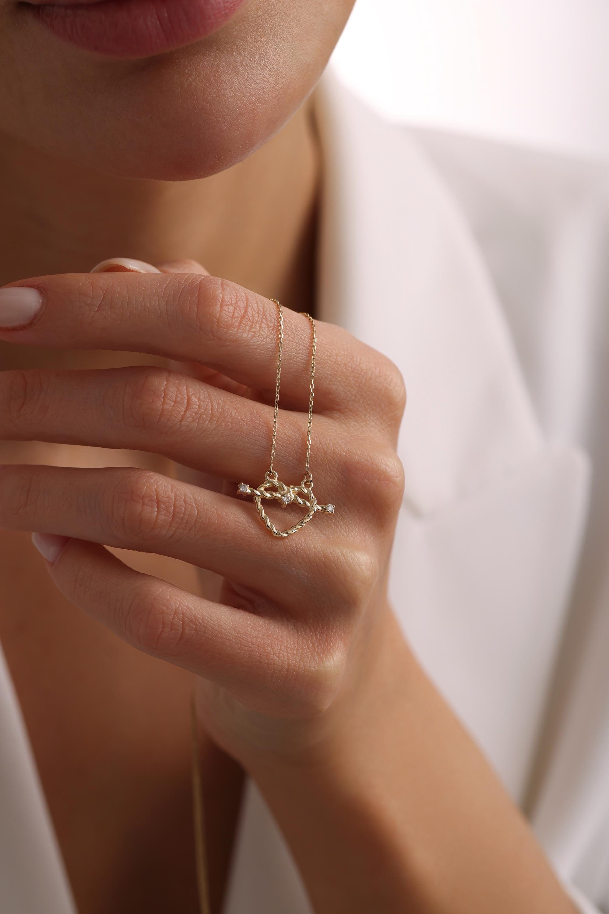 14K Gold Twisted Heart Necklace