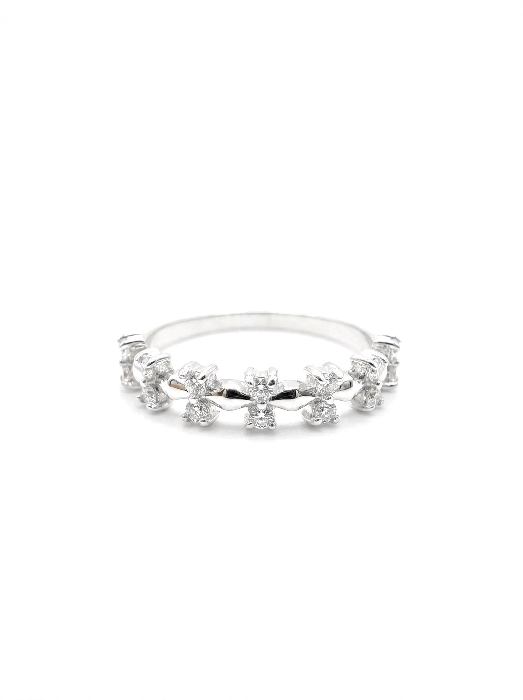 Dainty Diamond Band Ring