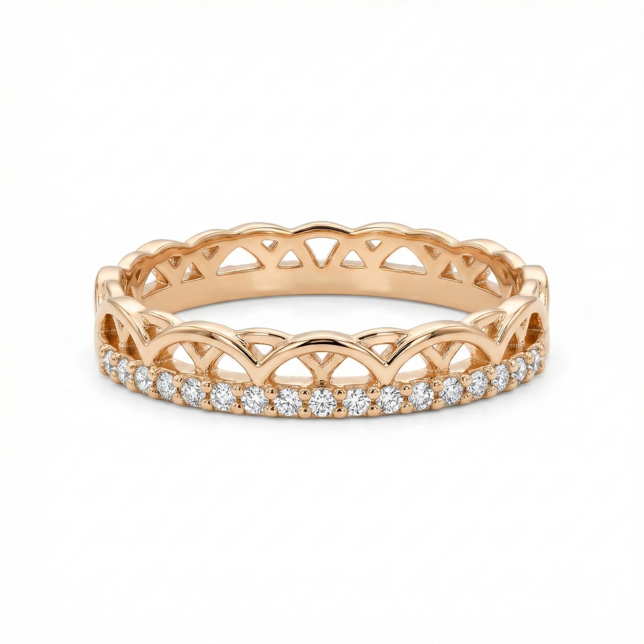 14K Gold Scalloped Diamond Wedding Band