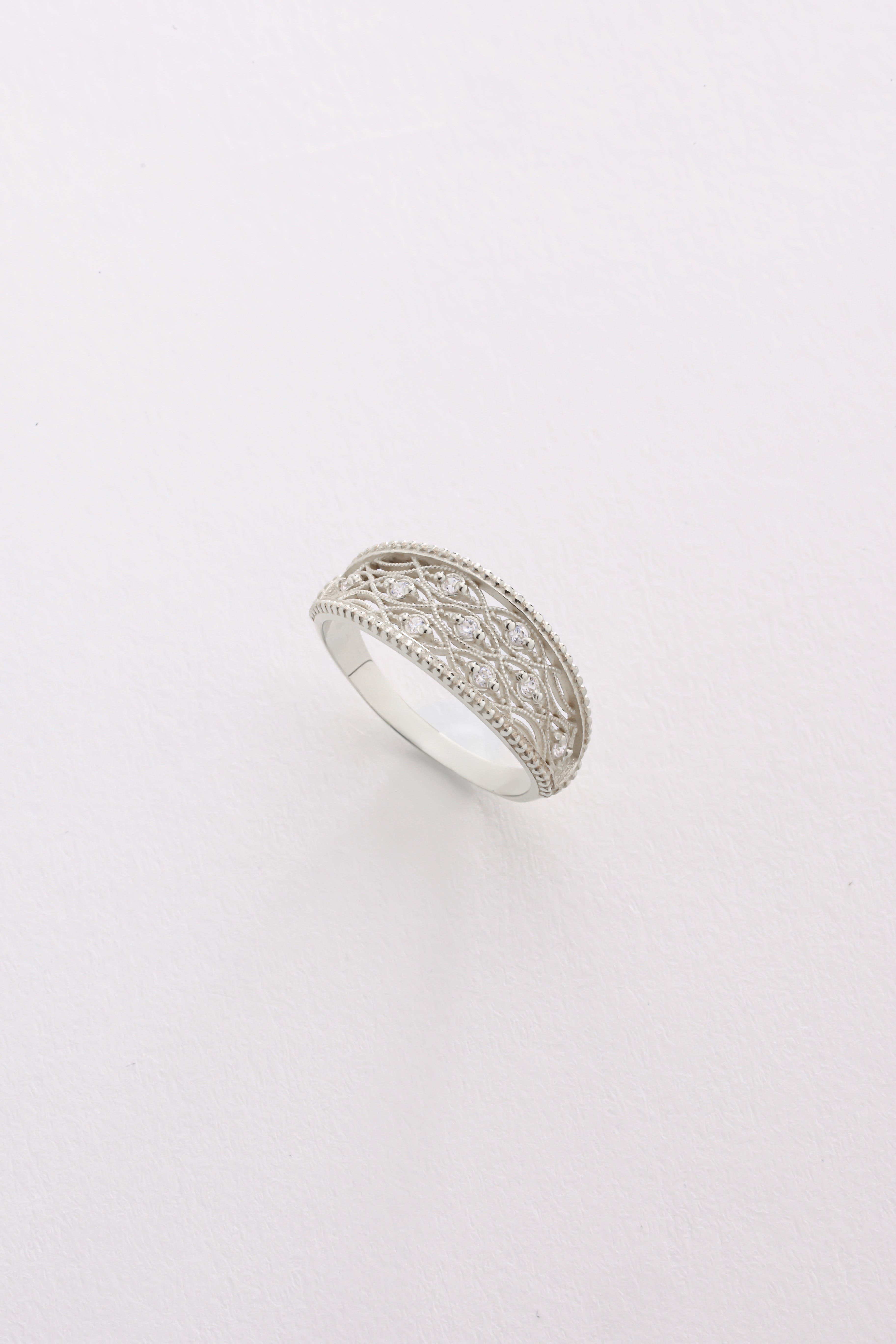 14k Gold Filigree Diamond Band