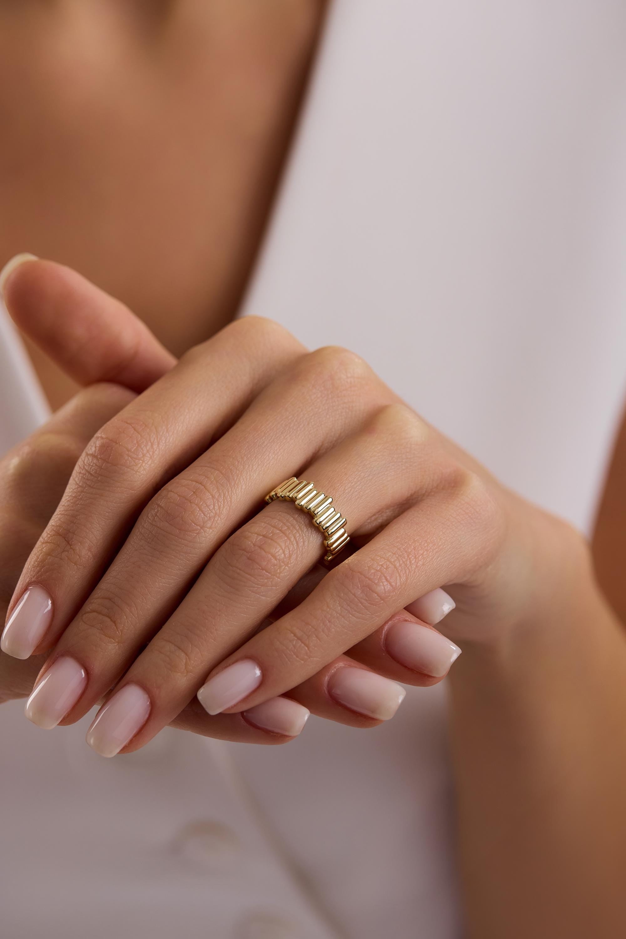 14K Gold Fluted Staggered Pillar Stacking Band
