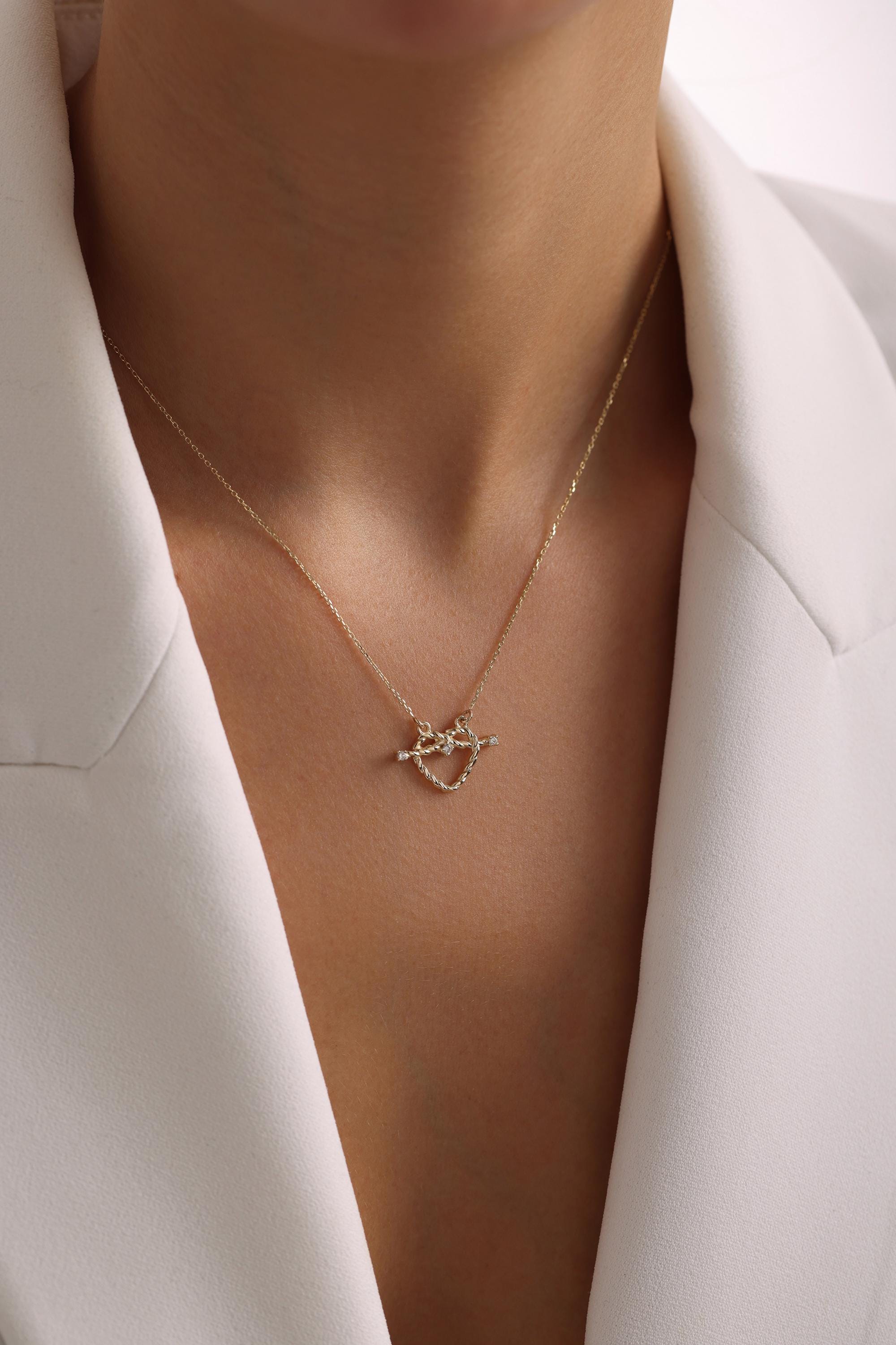 14K Gold Twisted Heart Necklace