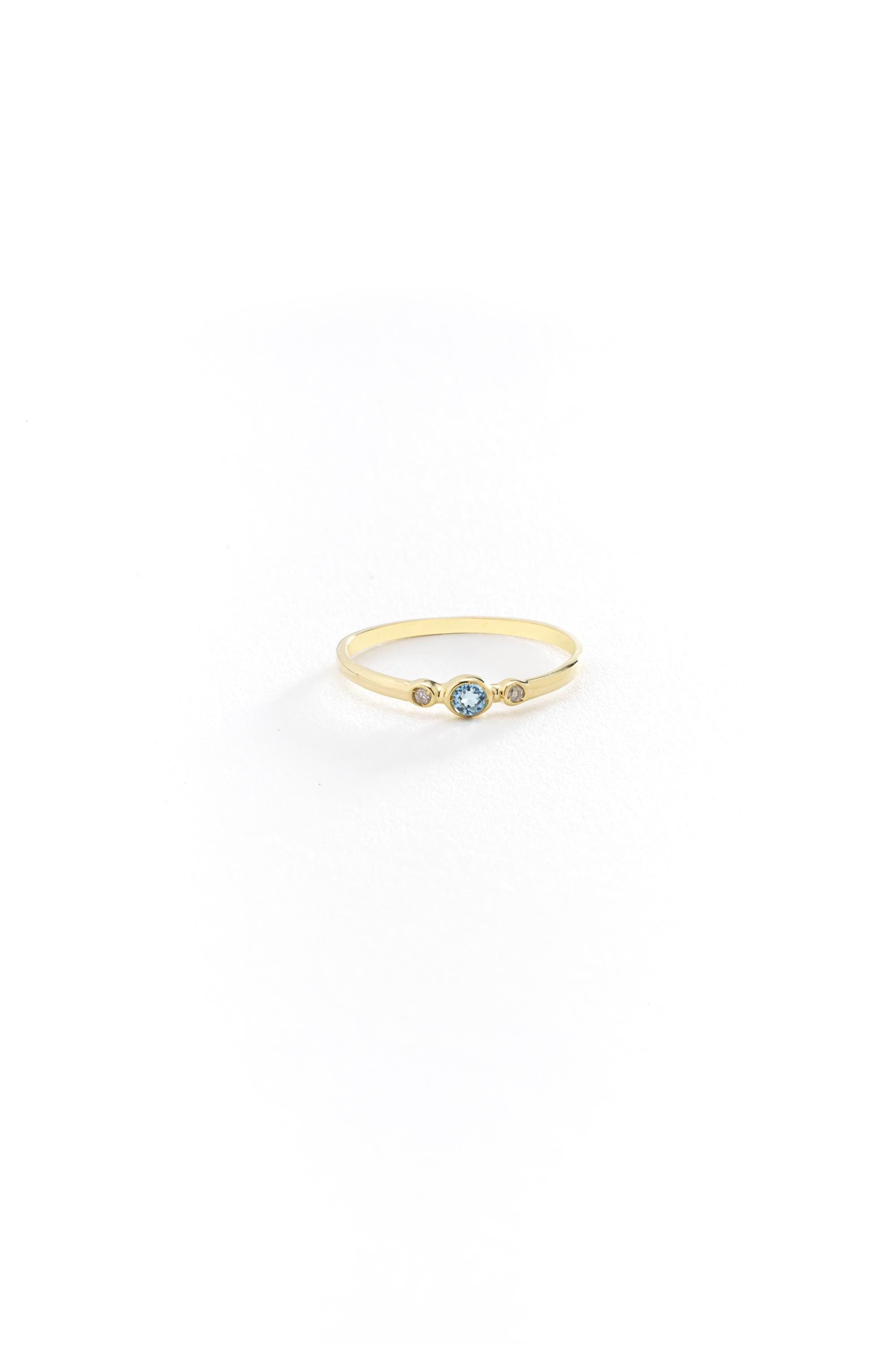 14k Gold London Blue Topaz Ring
